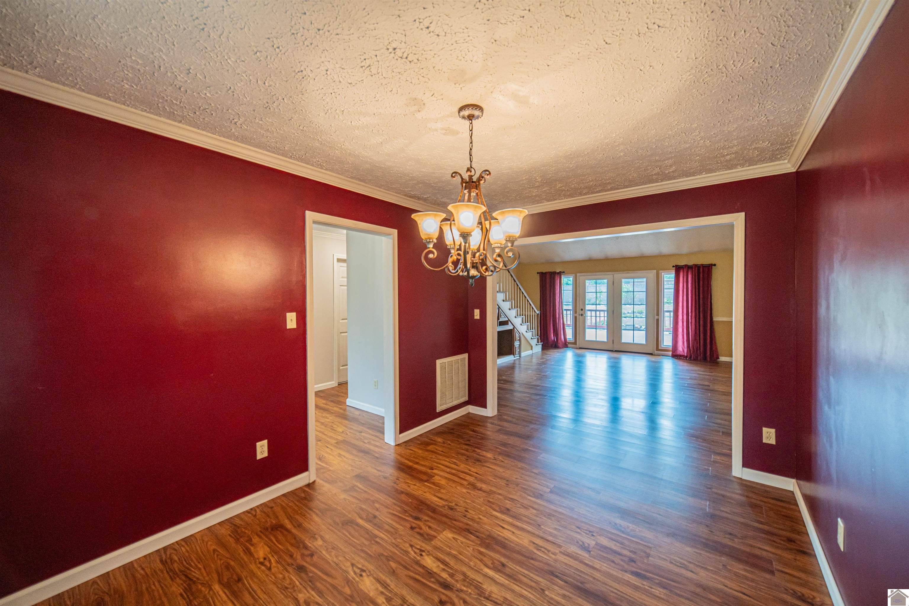 4435 Maywood