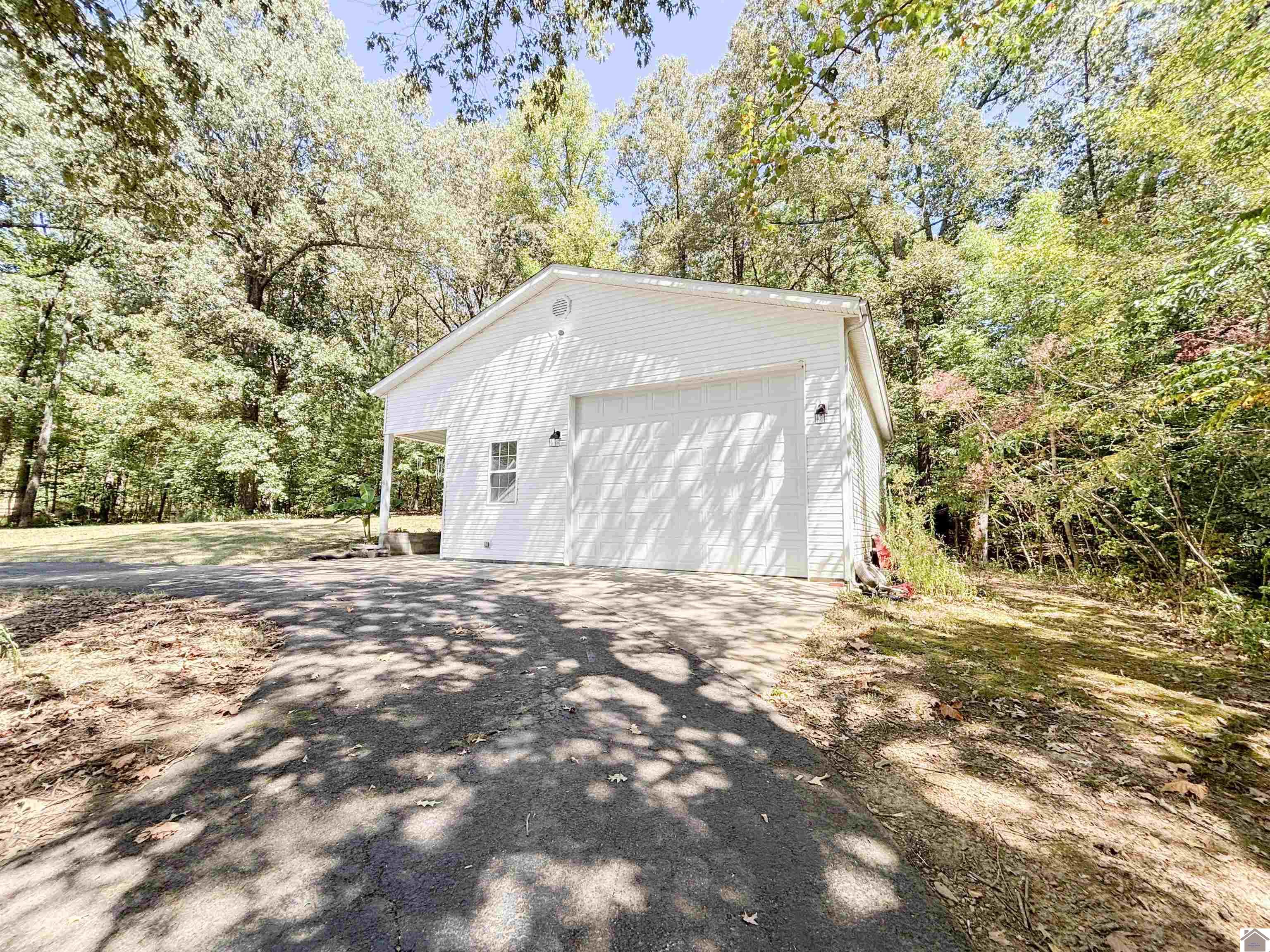 925 Wayside Dr