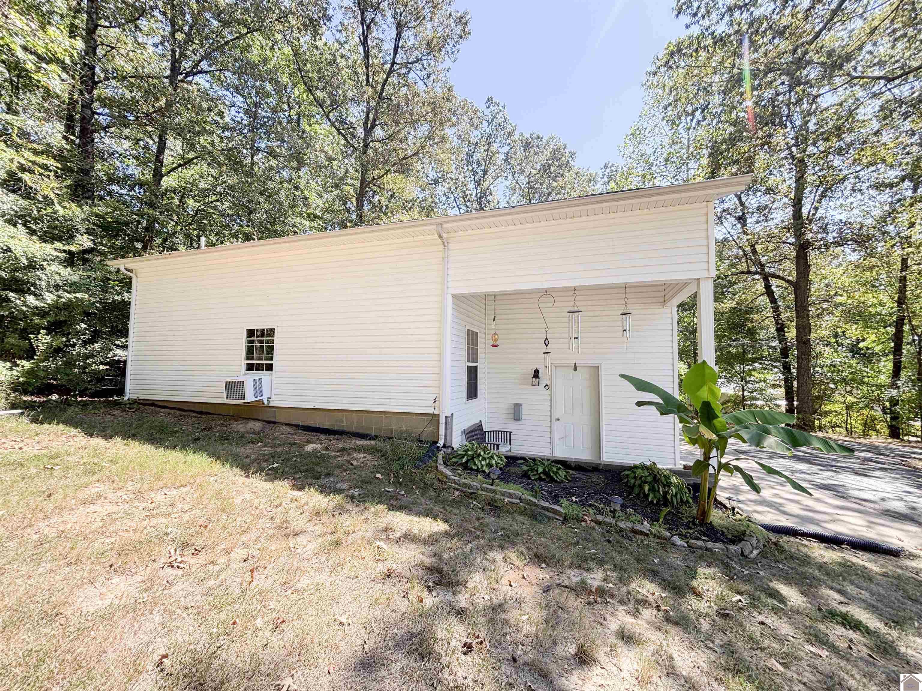 925 Wayside Dr