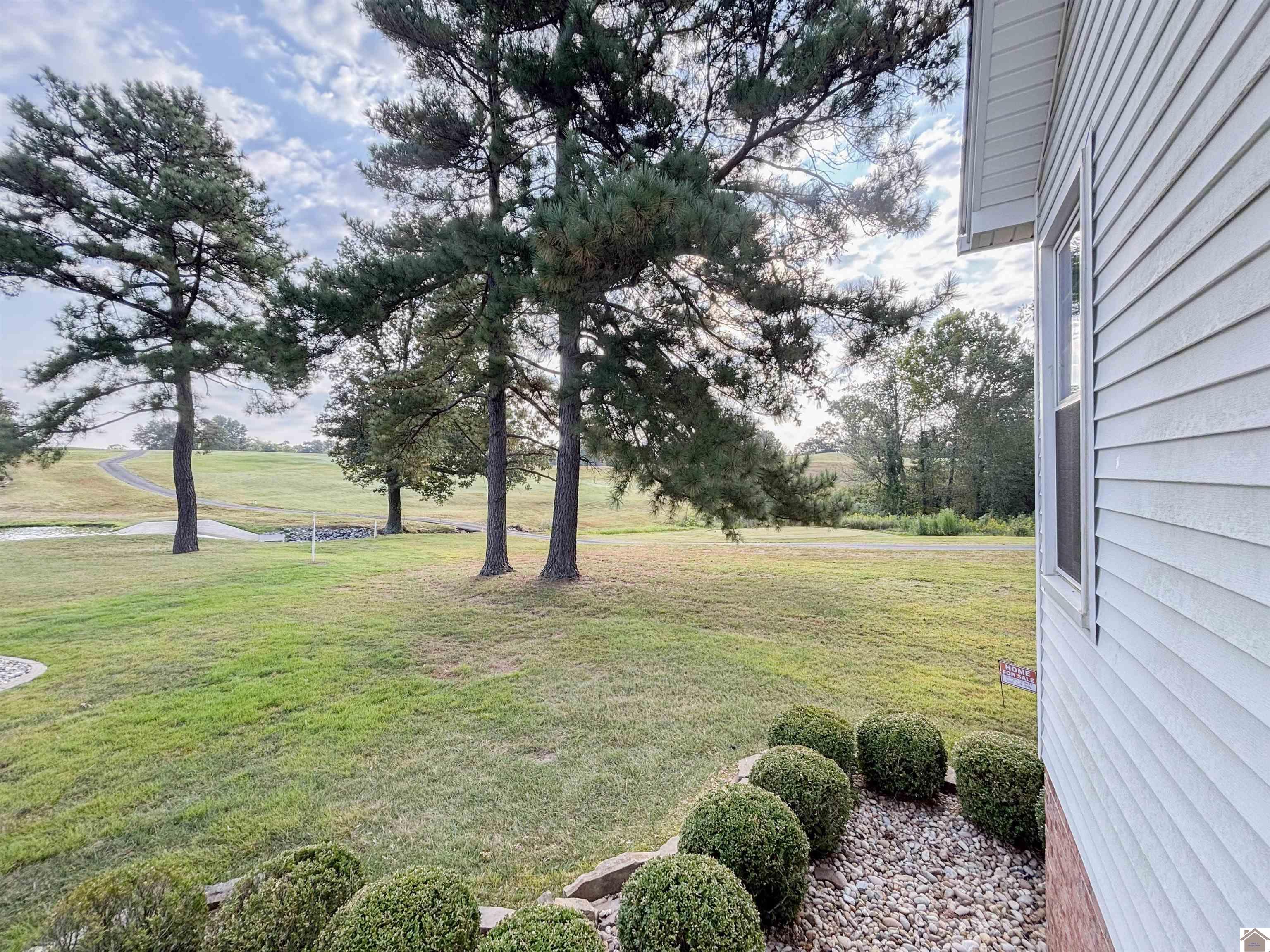 31 Village Drive West
