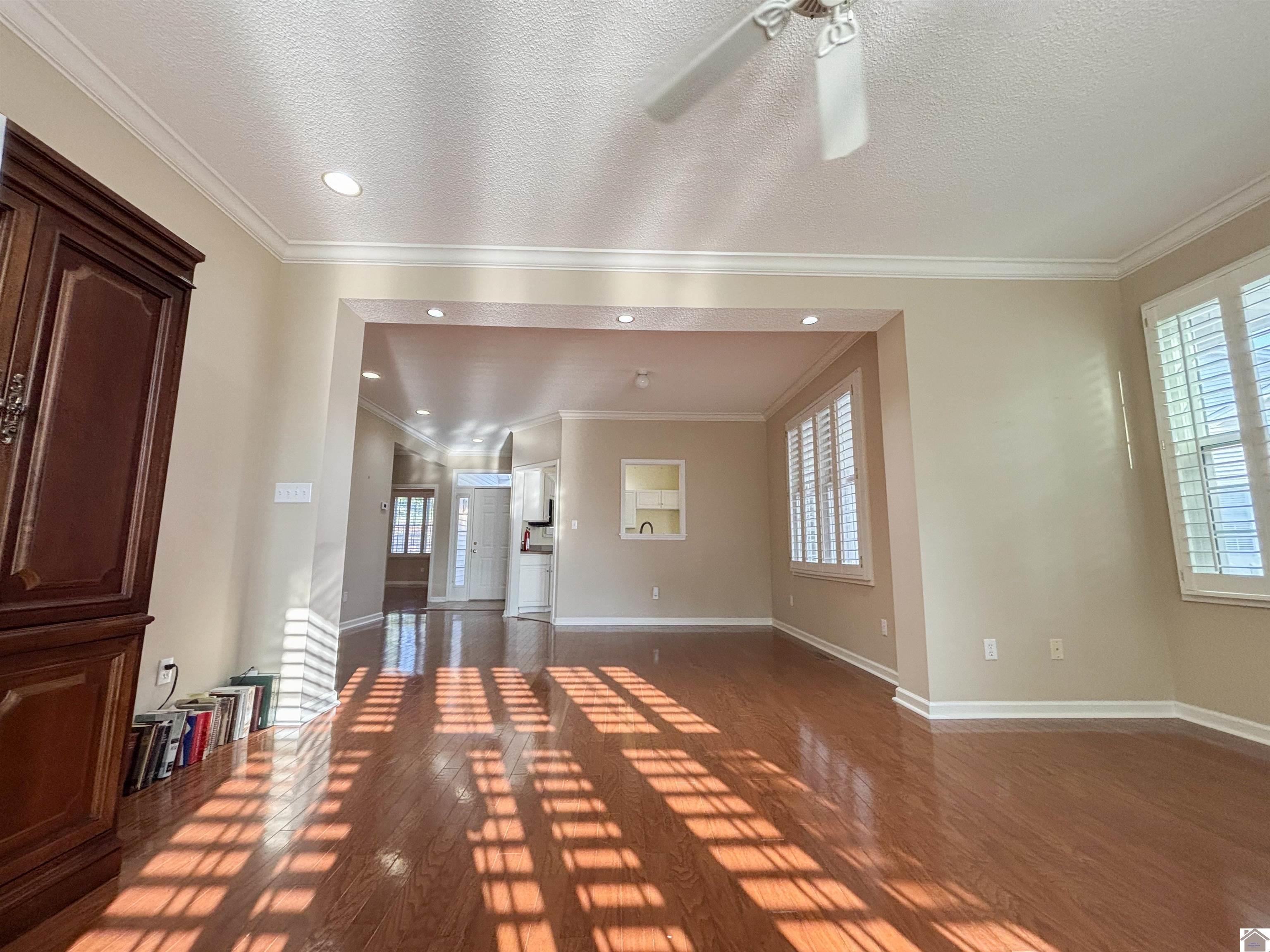 31 Village Drive West