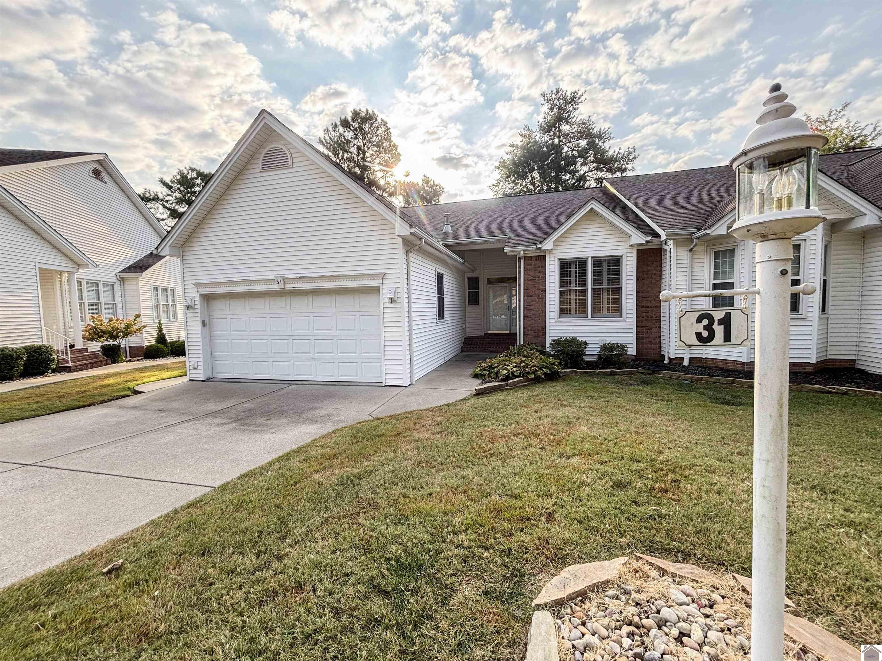31 Village Drive West
