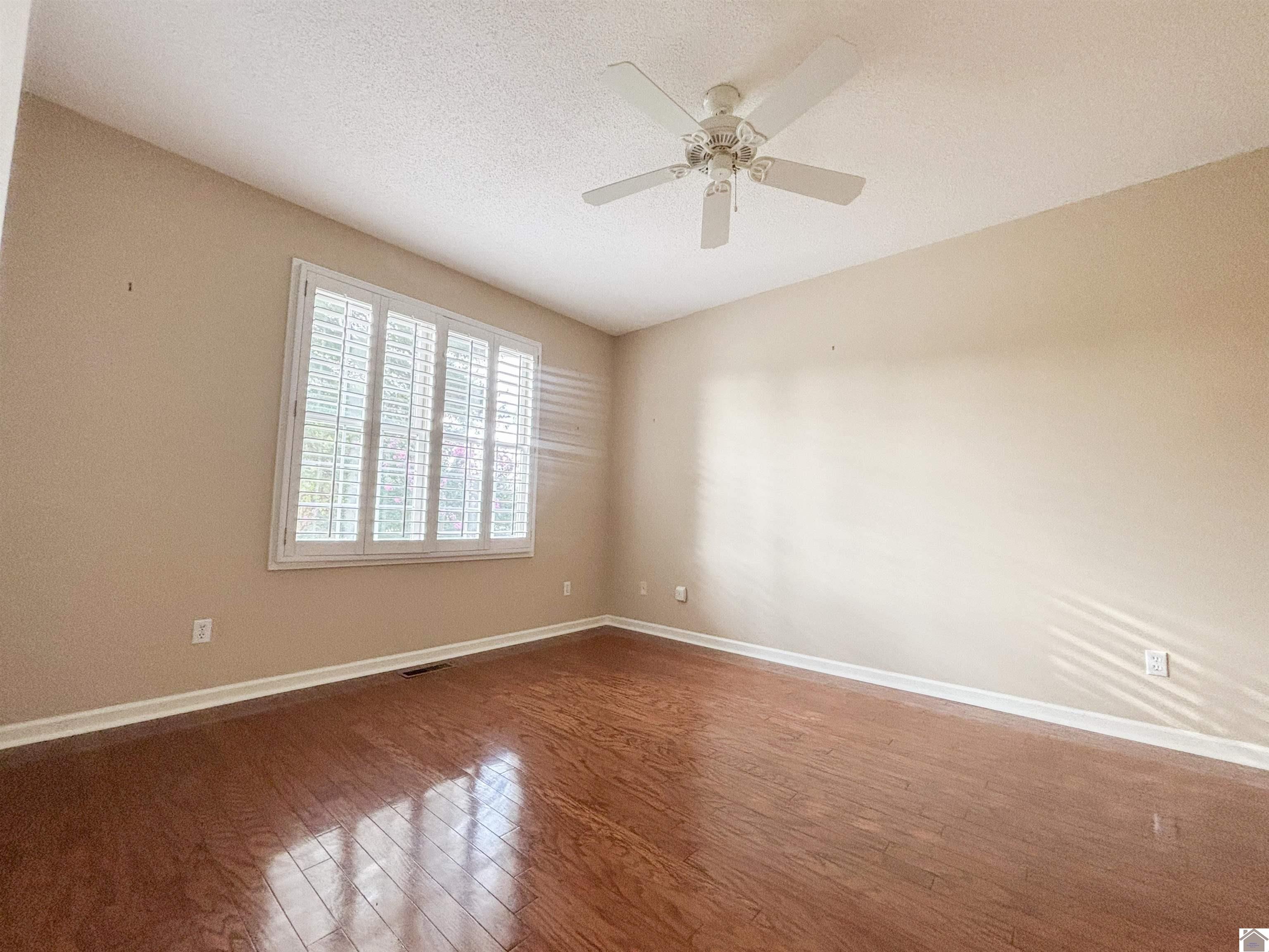 31 Village Drive West