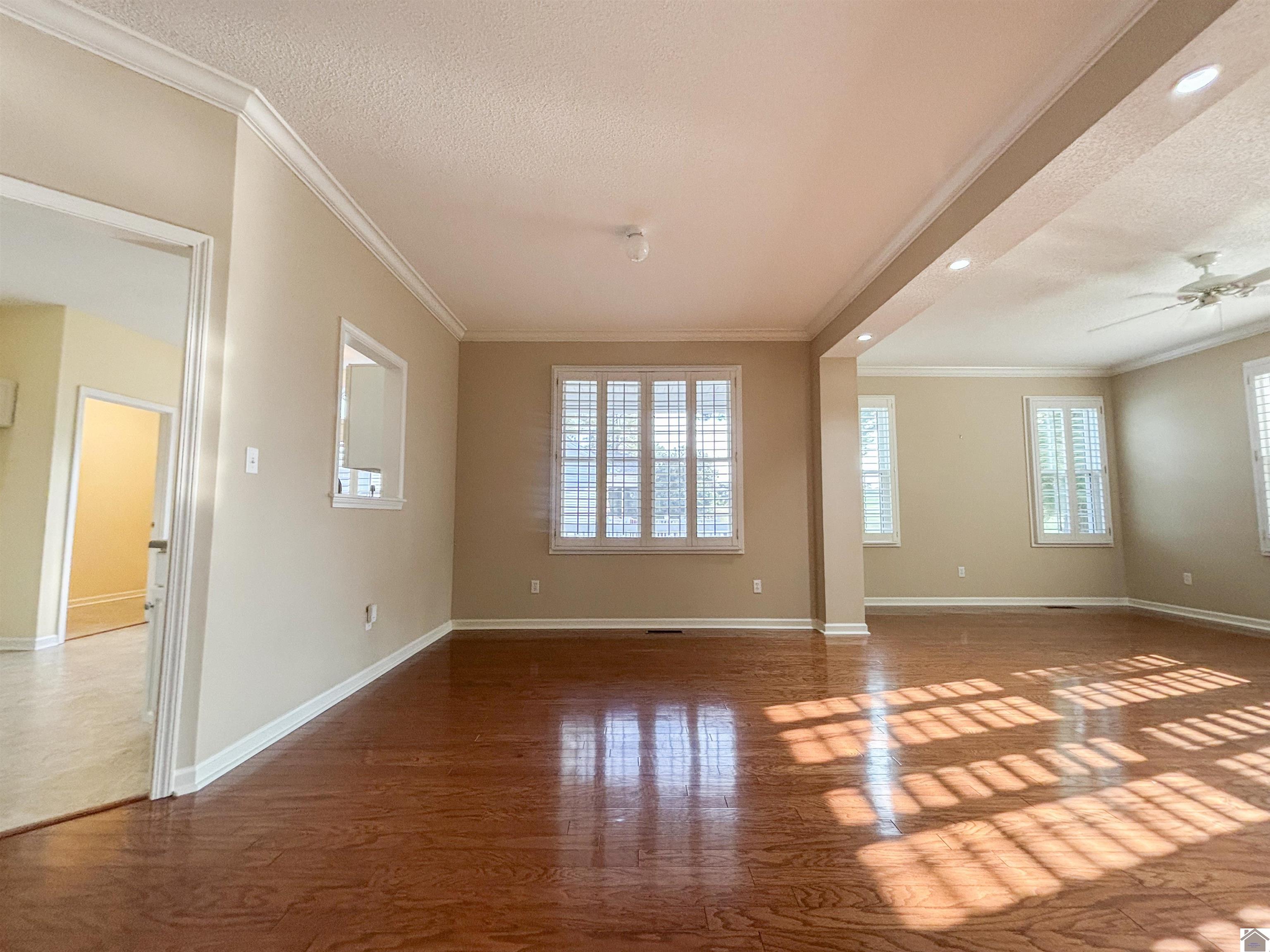 31 Village Drive West