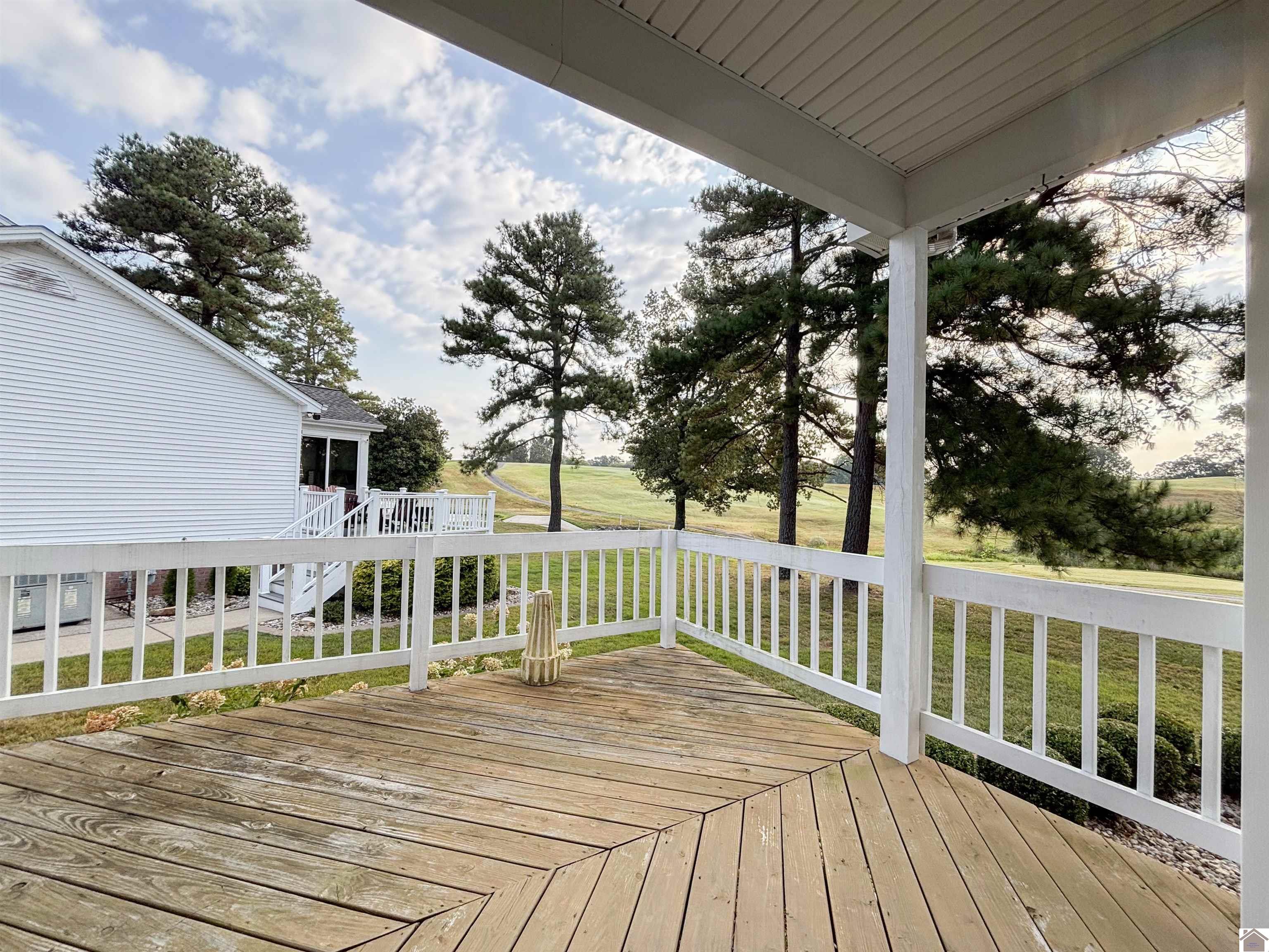 31 Village Drive West