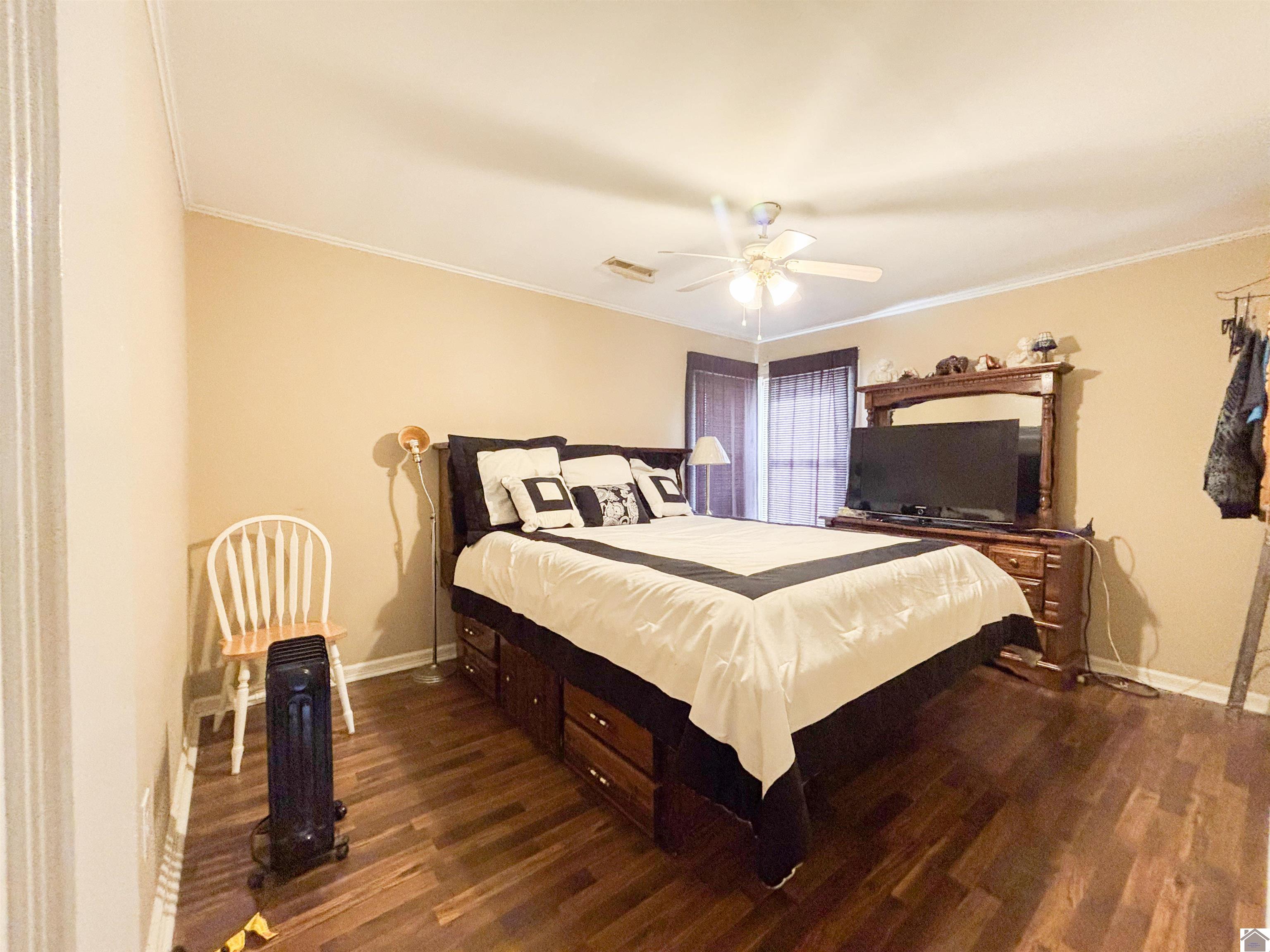 9465 Old Hinkleville Rd