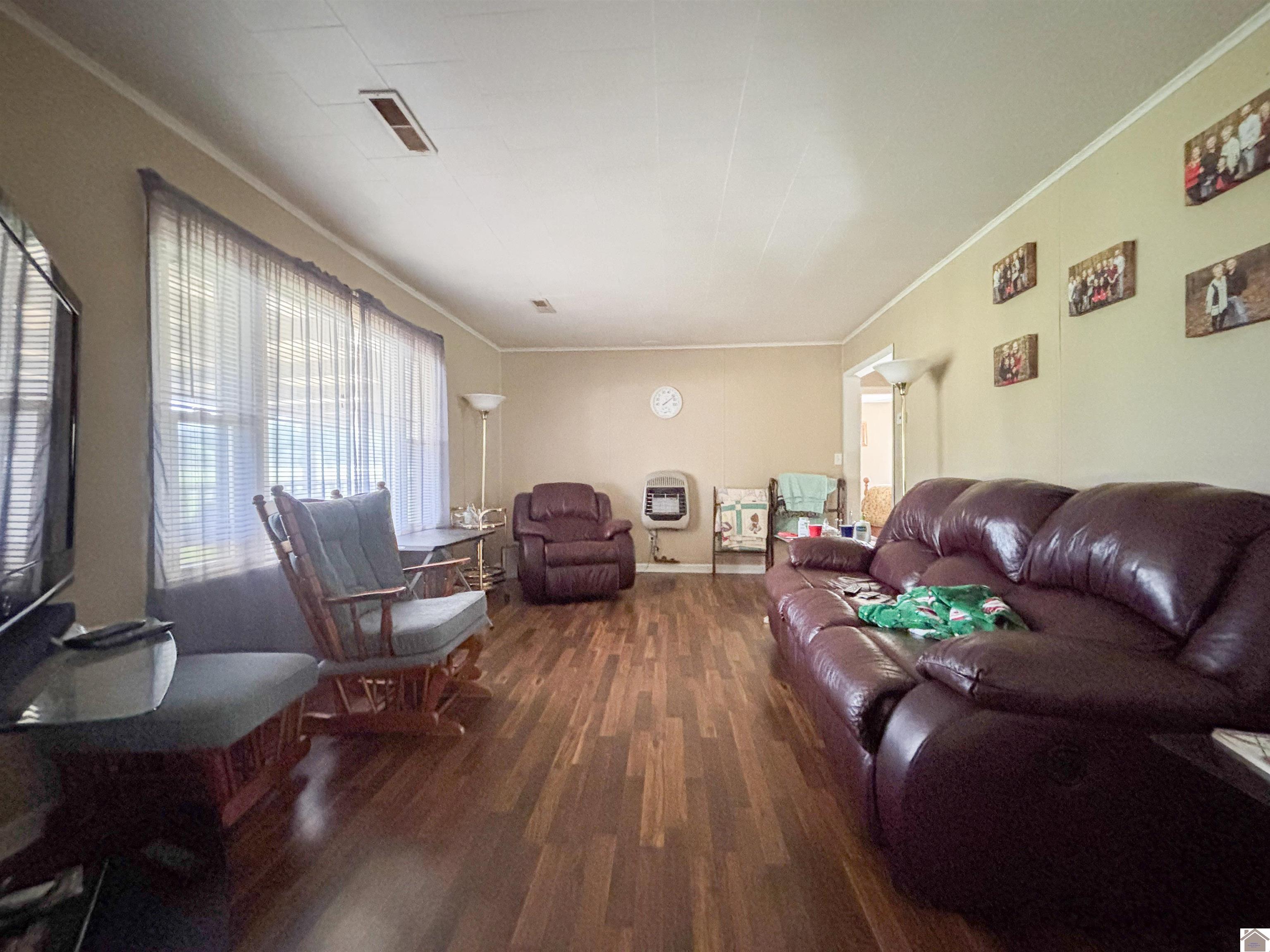 9465 Old Hinkleville Rd