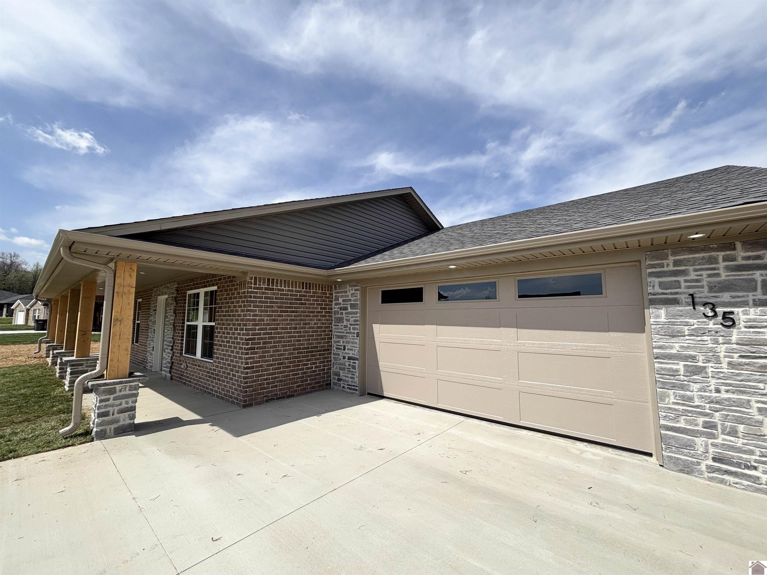 135 Clover Crescent