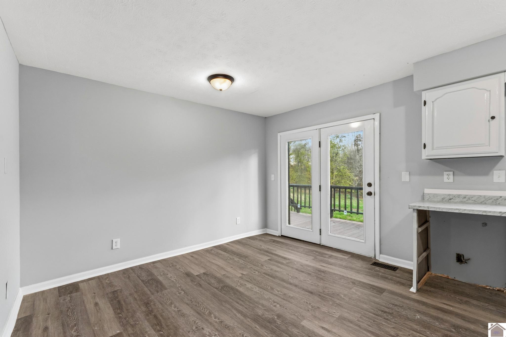 2510 Lov Flo Sta E Rd