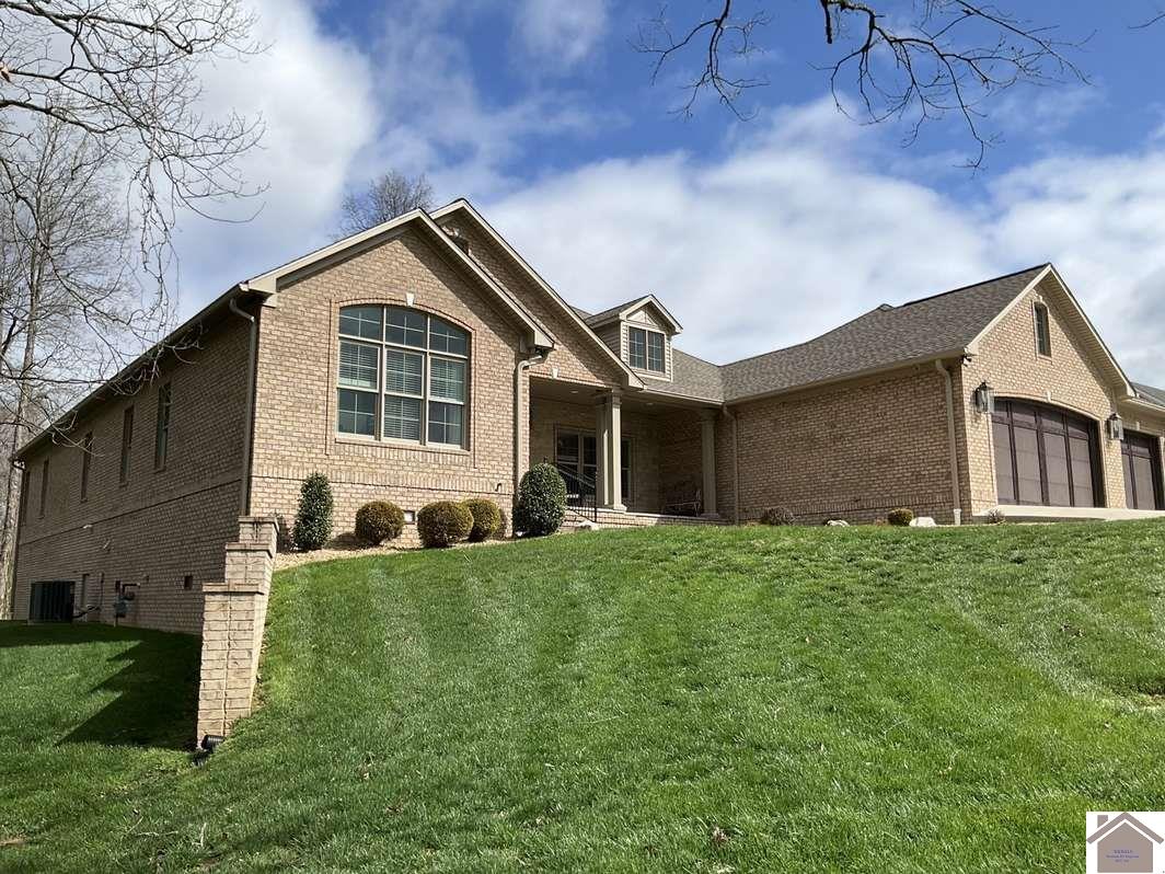 116 Seneca Ct