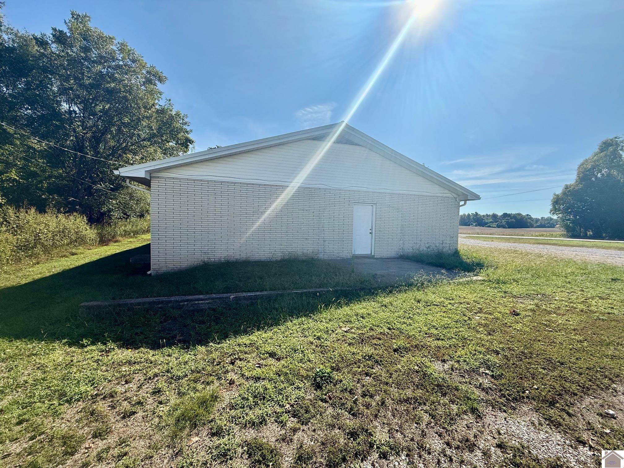 906 Wickliffe Rd