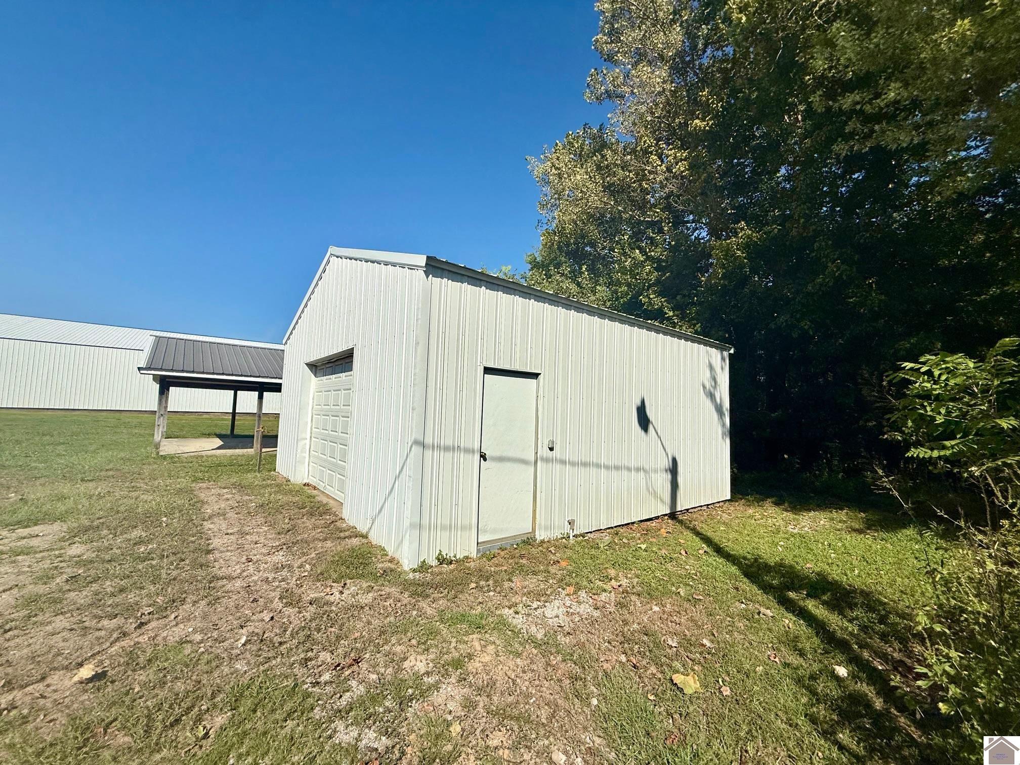 906 Wickliffe Rd
