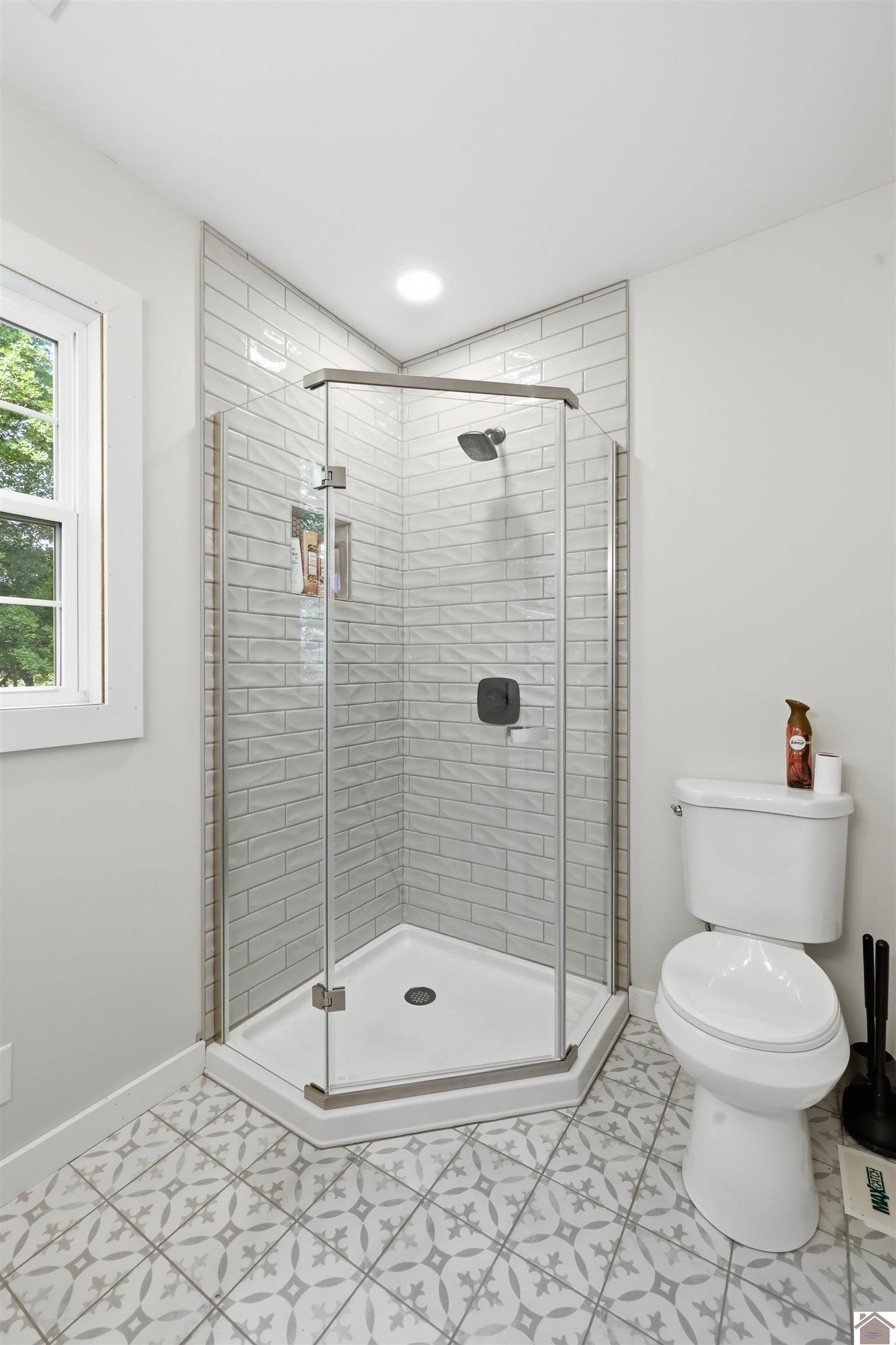 2122 McElrath RD