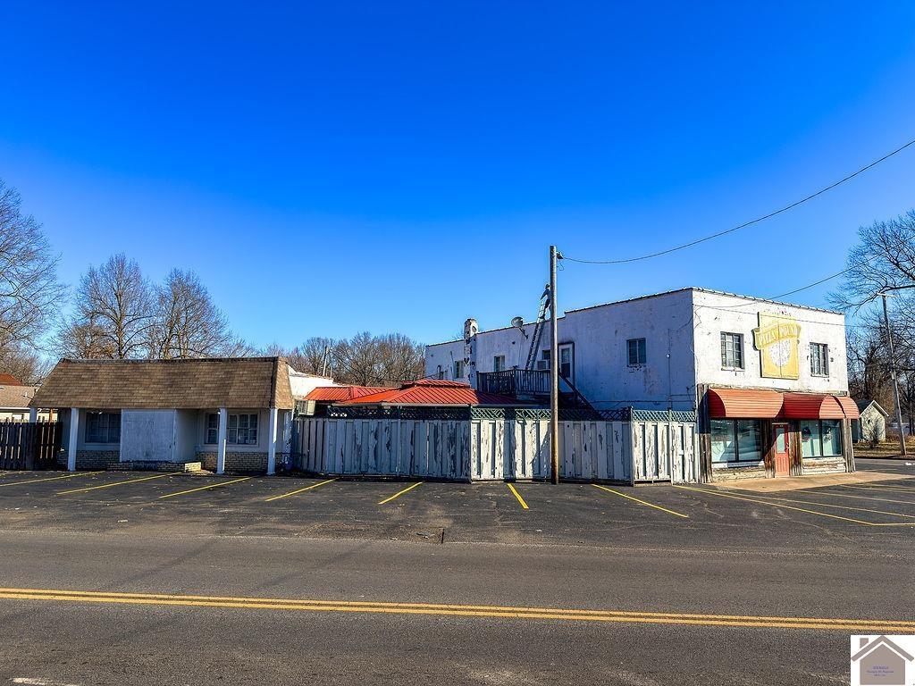 600 N 32nd Street