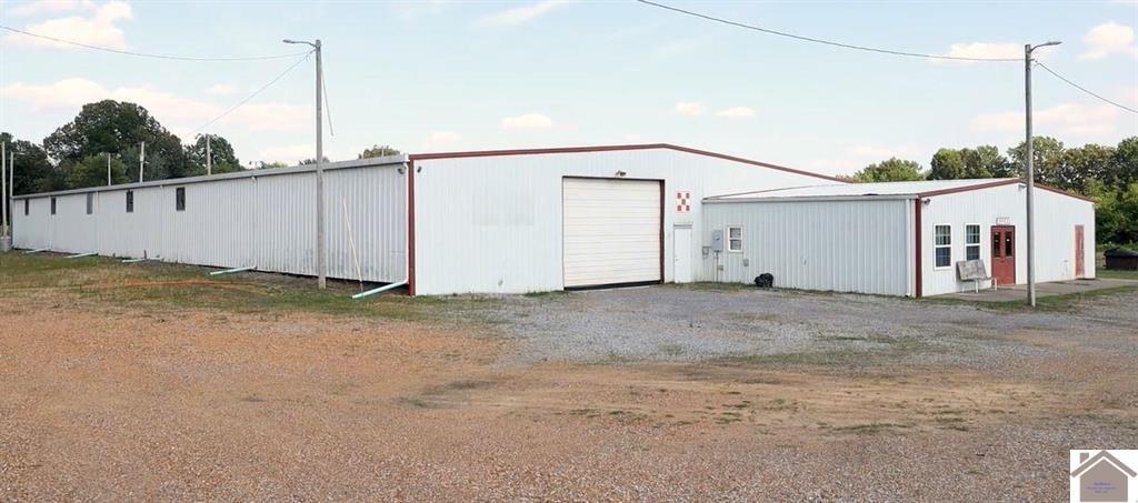 31 E Vaughn Road