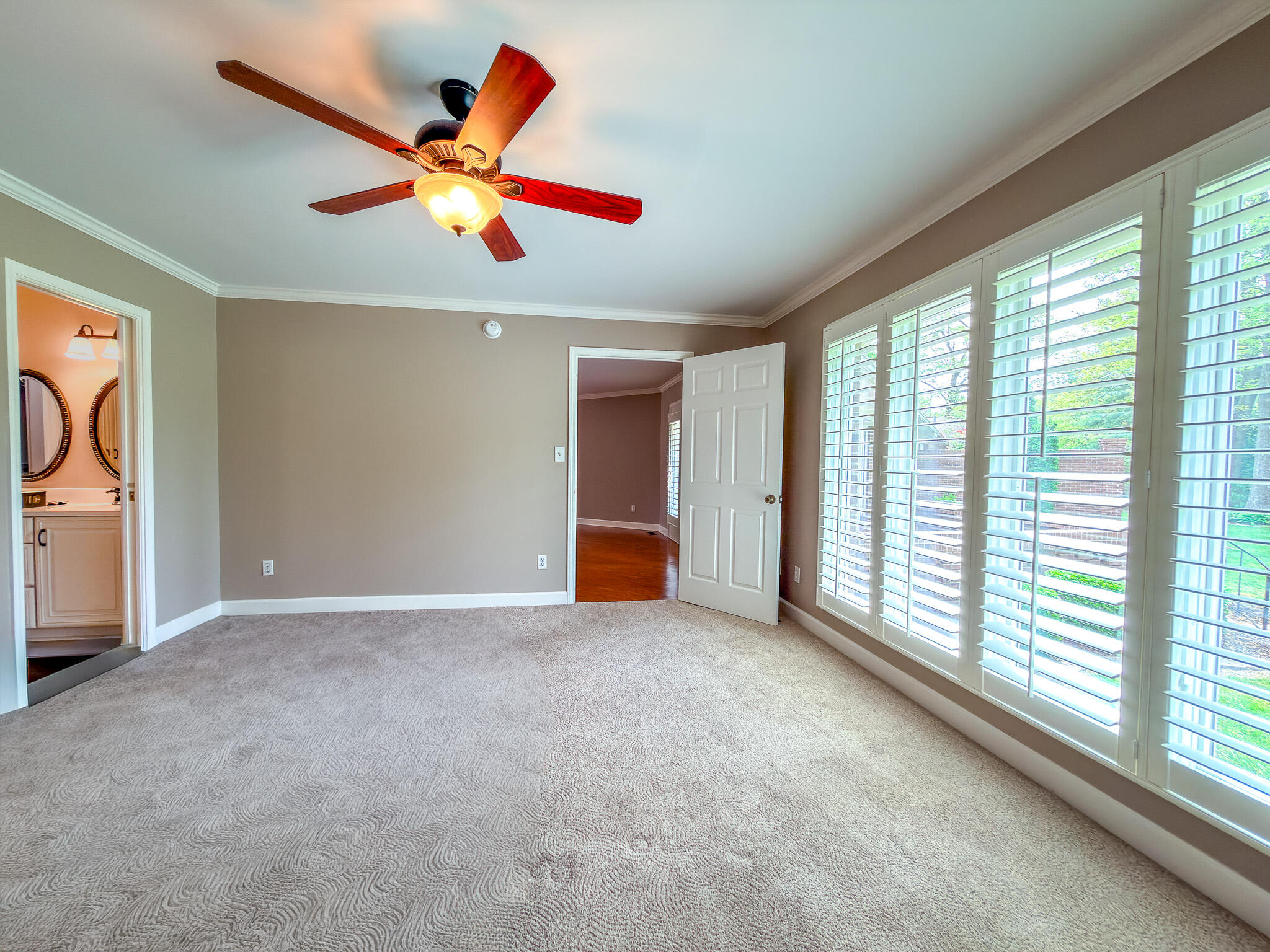 1517 Gleneagles Drive