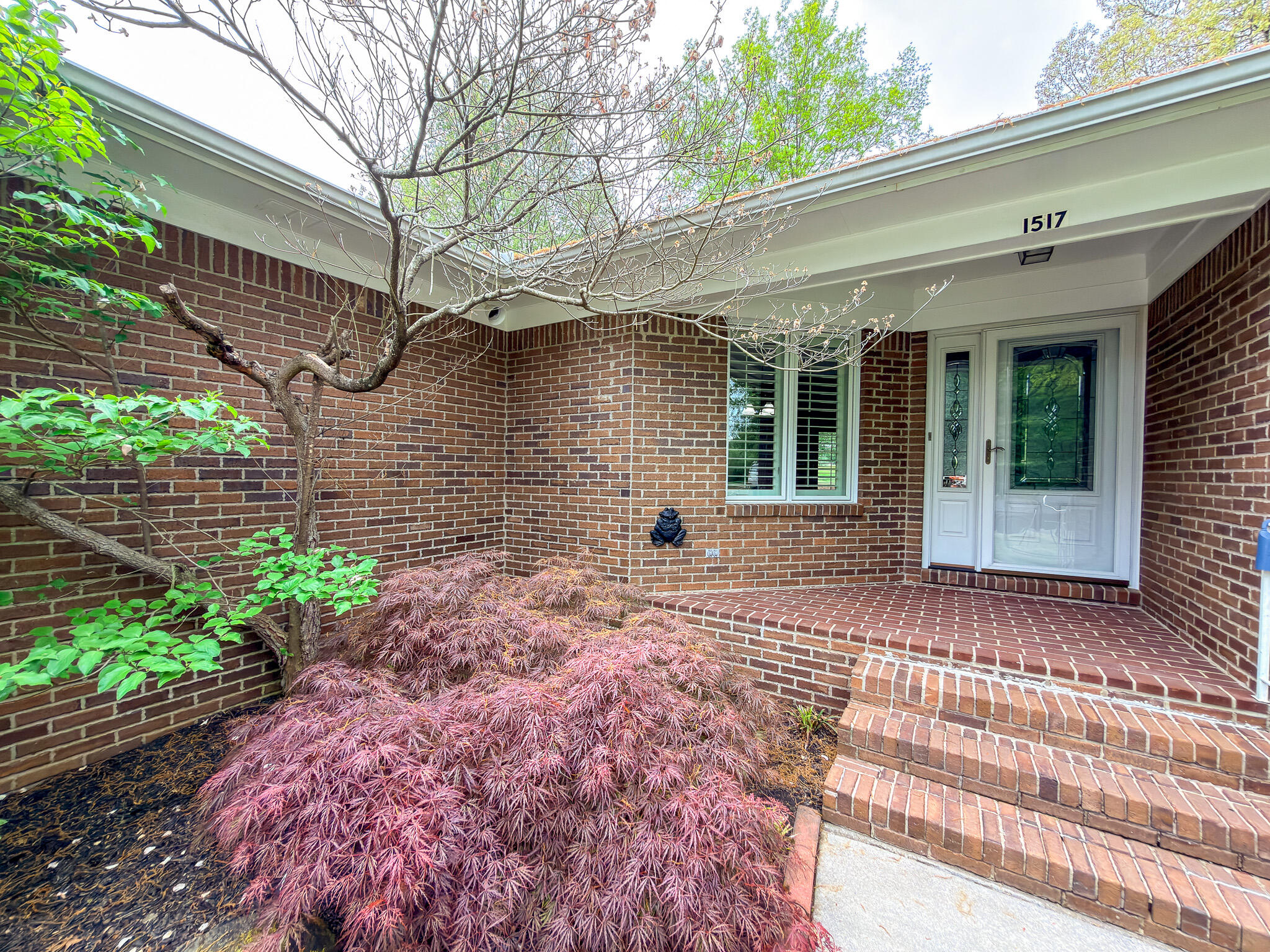 1517 Gleneagles Drive