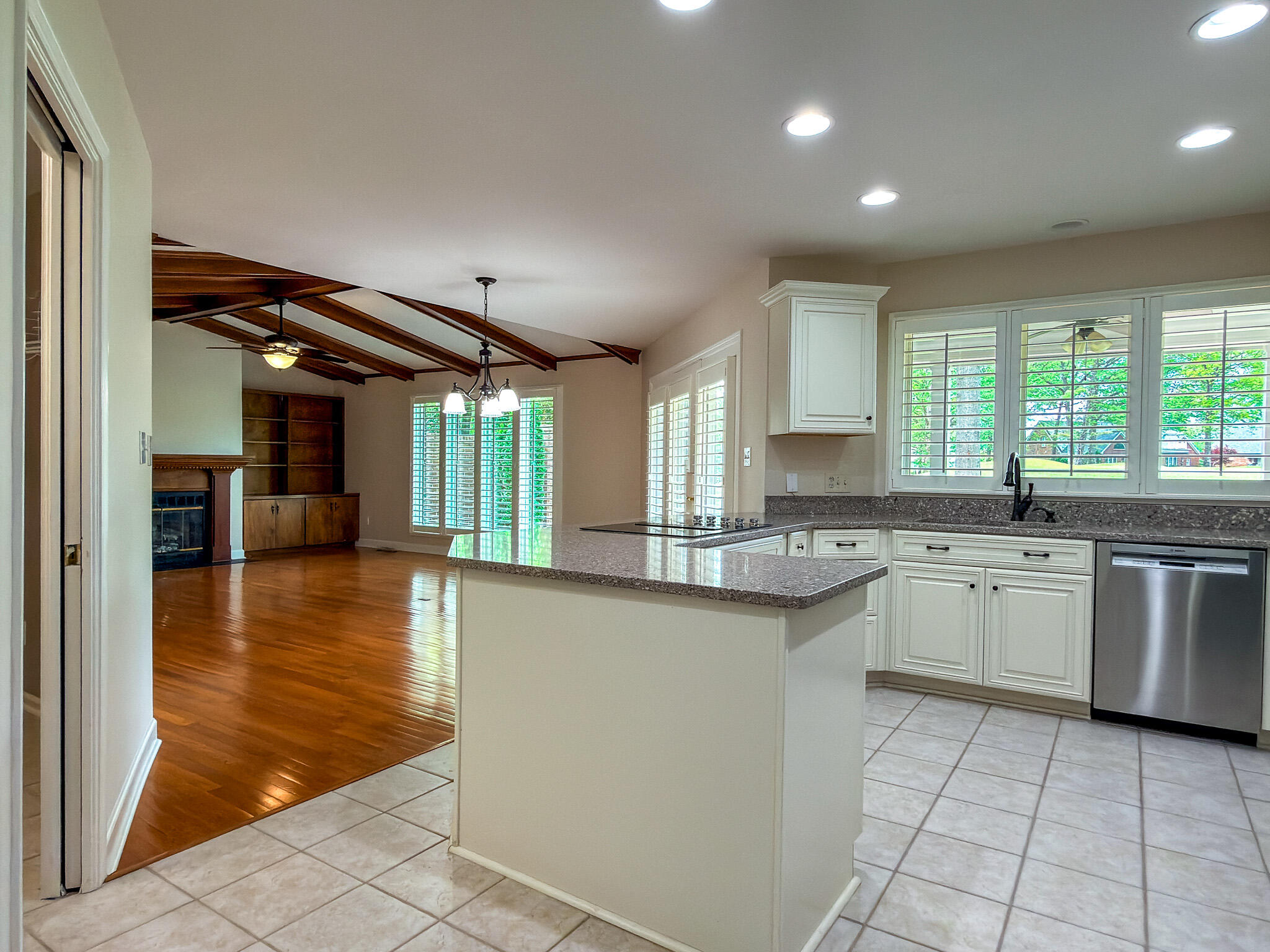 1517 Gleneagles Drive