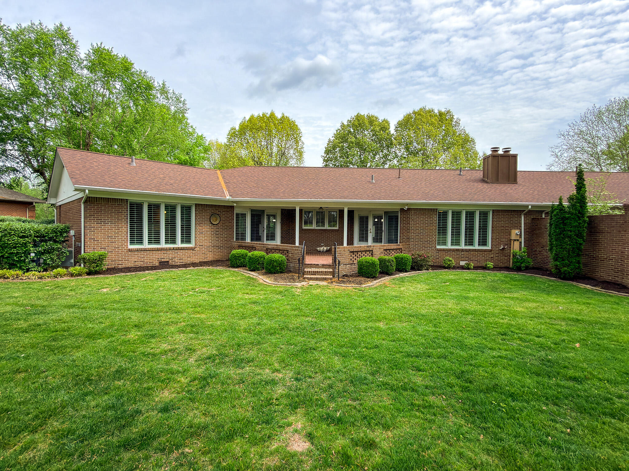 1517 Gleneagles Drive