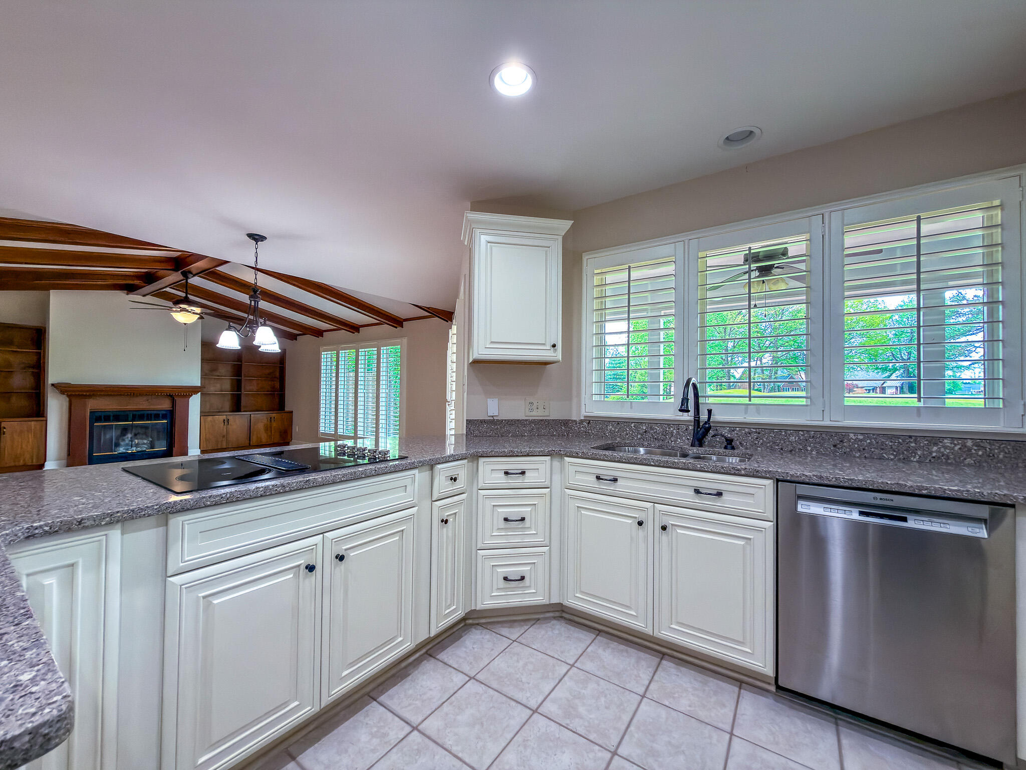 1517 Gleneagles Drive