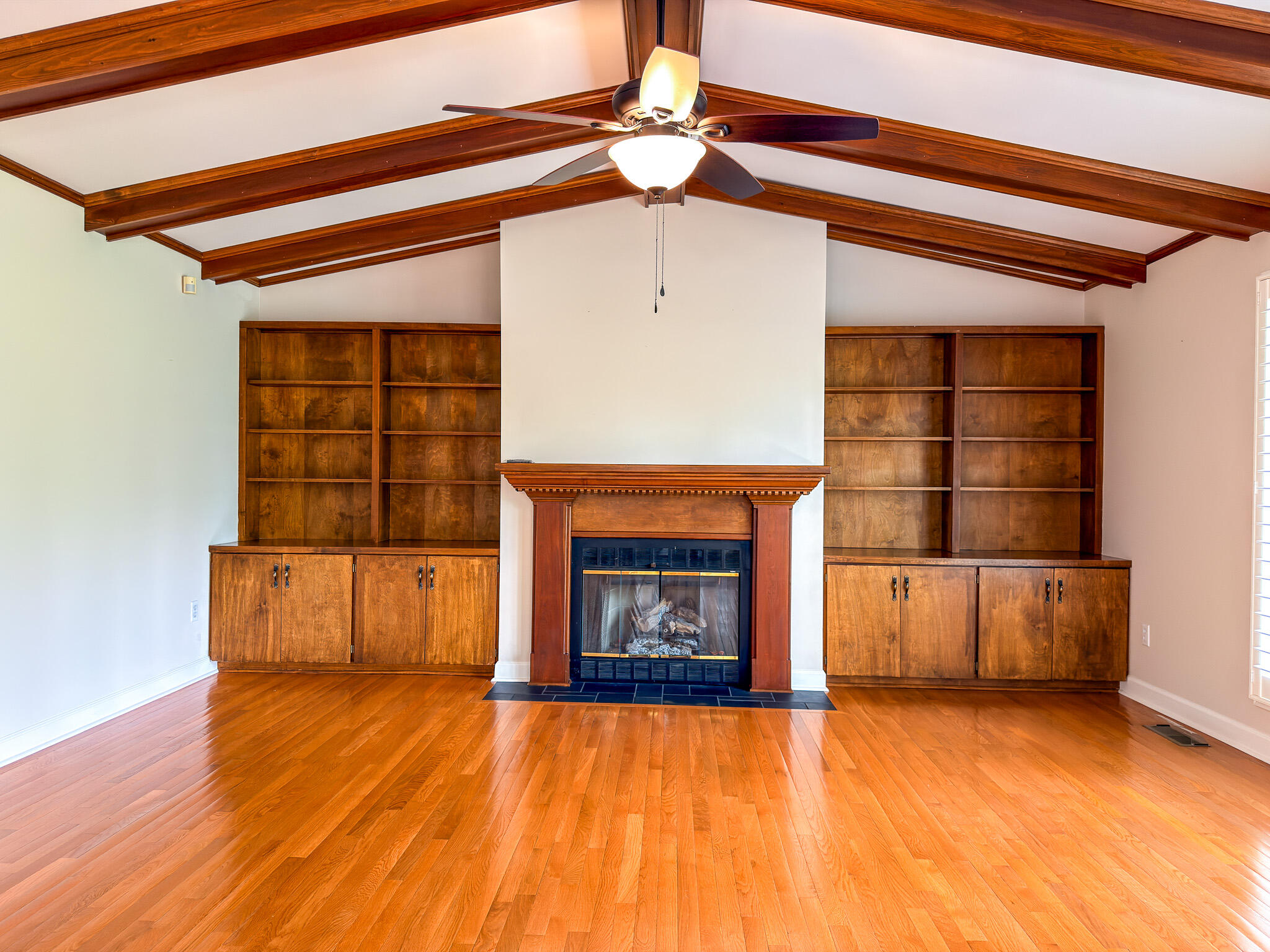 1517 Gleneagles Drive