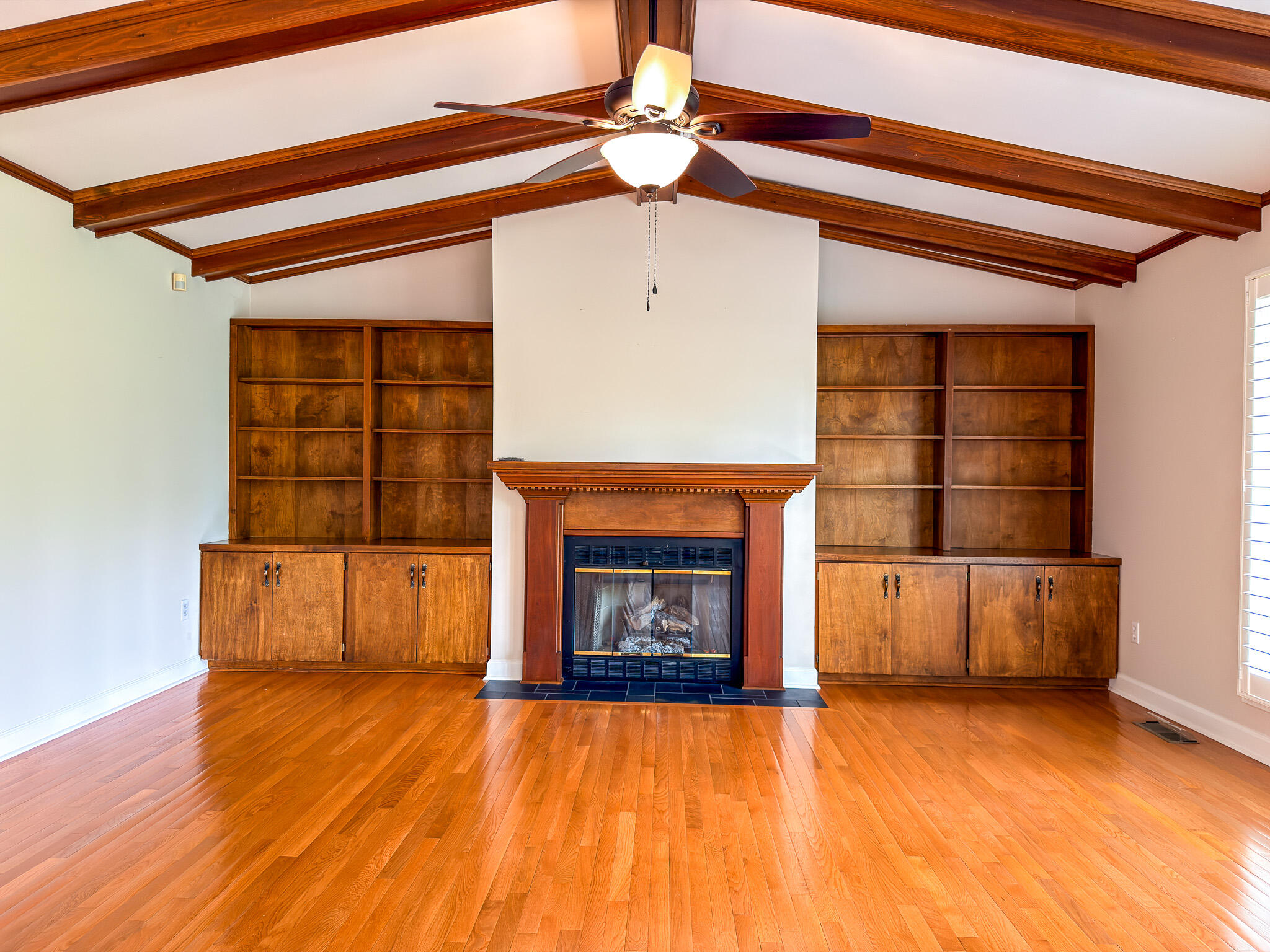 1517 Gleneagles Drive