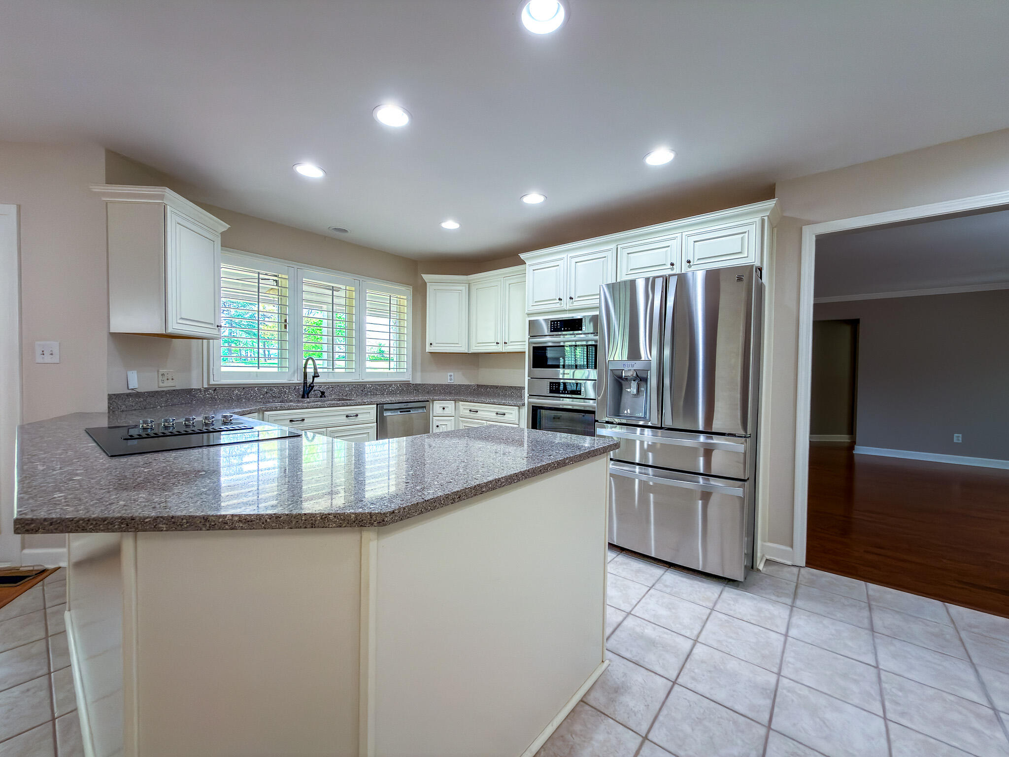 1517 Gleneagles Drive