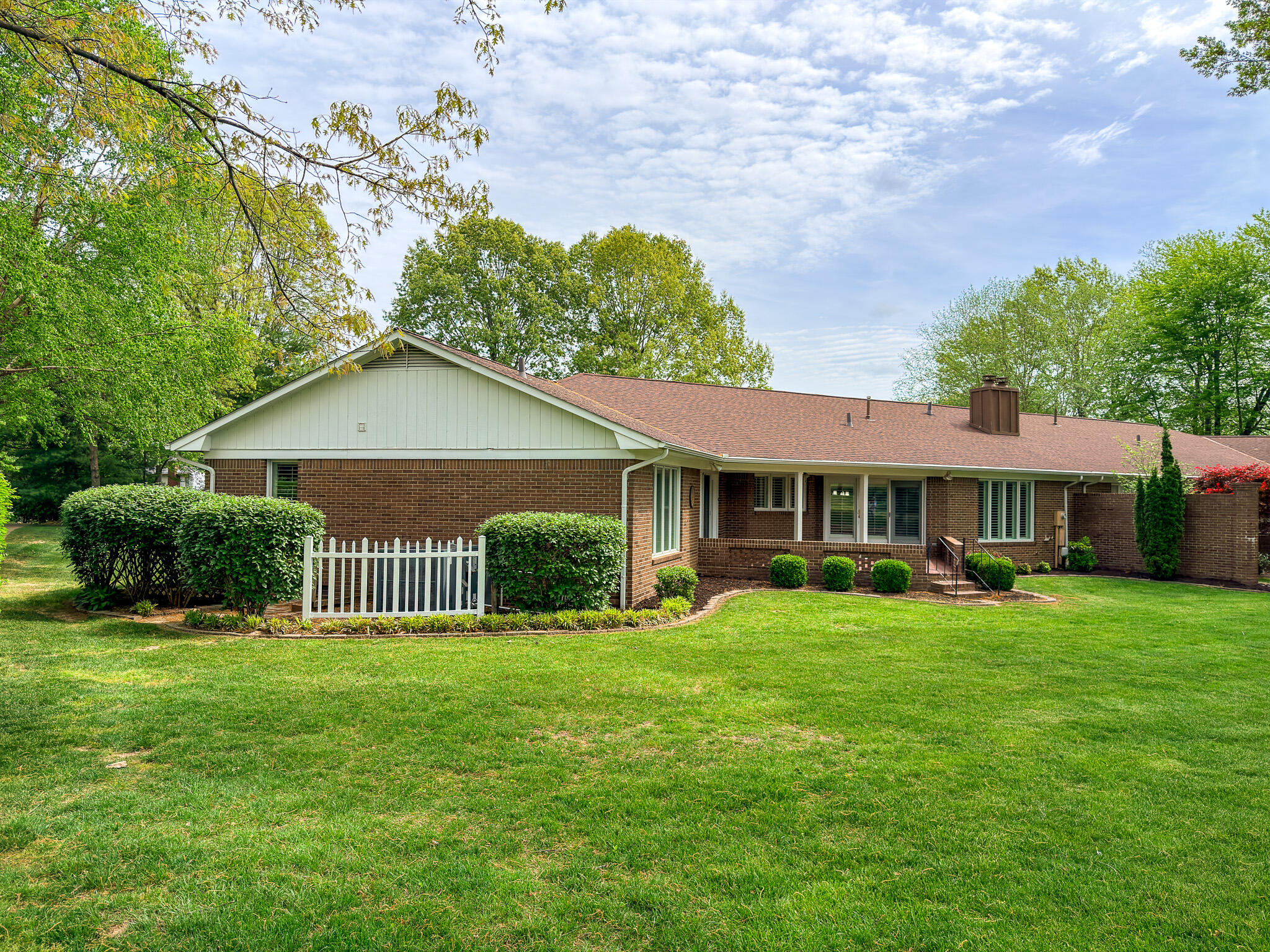 1517 Gleneagles Drive