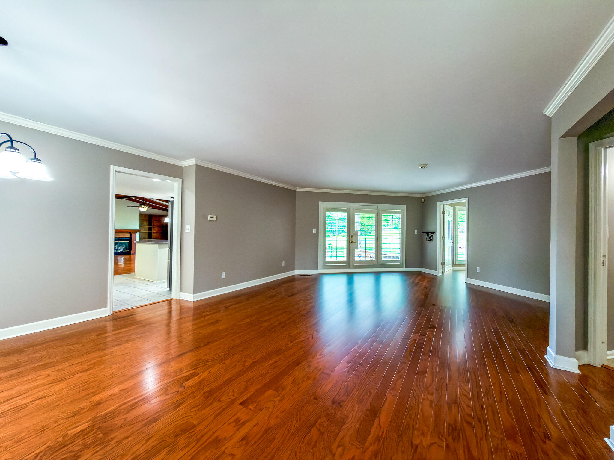 1517 Gleneagles Drive