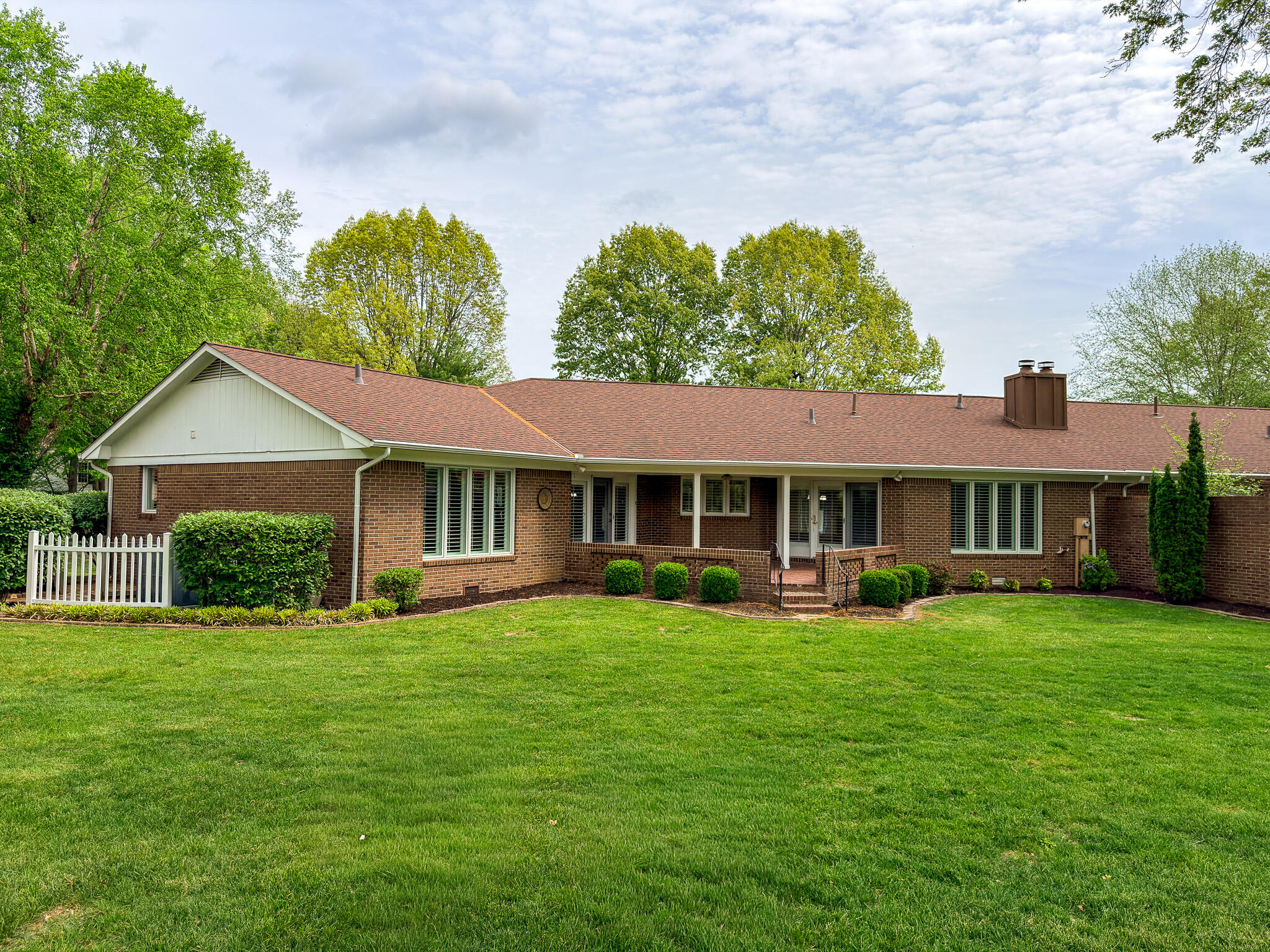 1517 Gleneagles Drive
