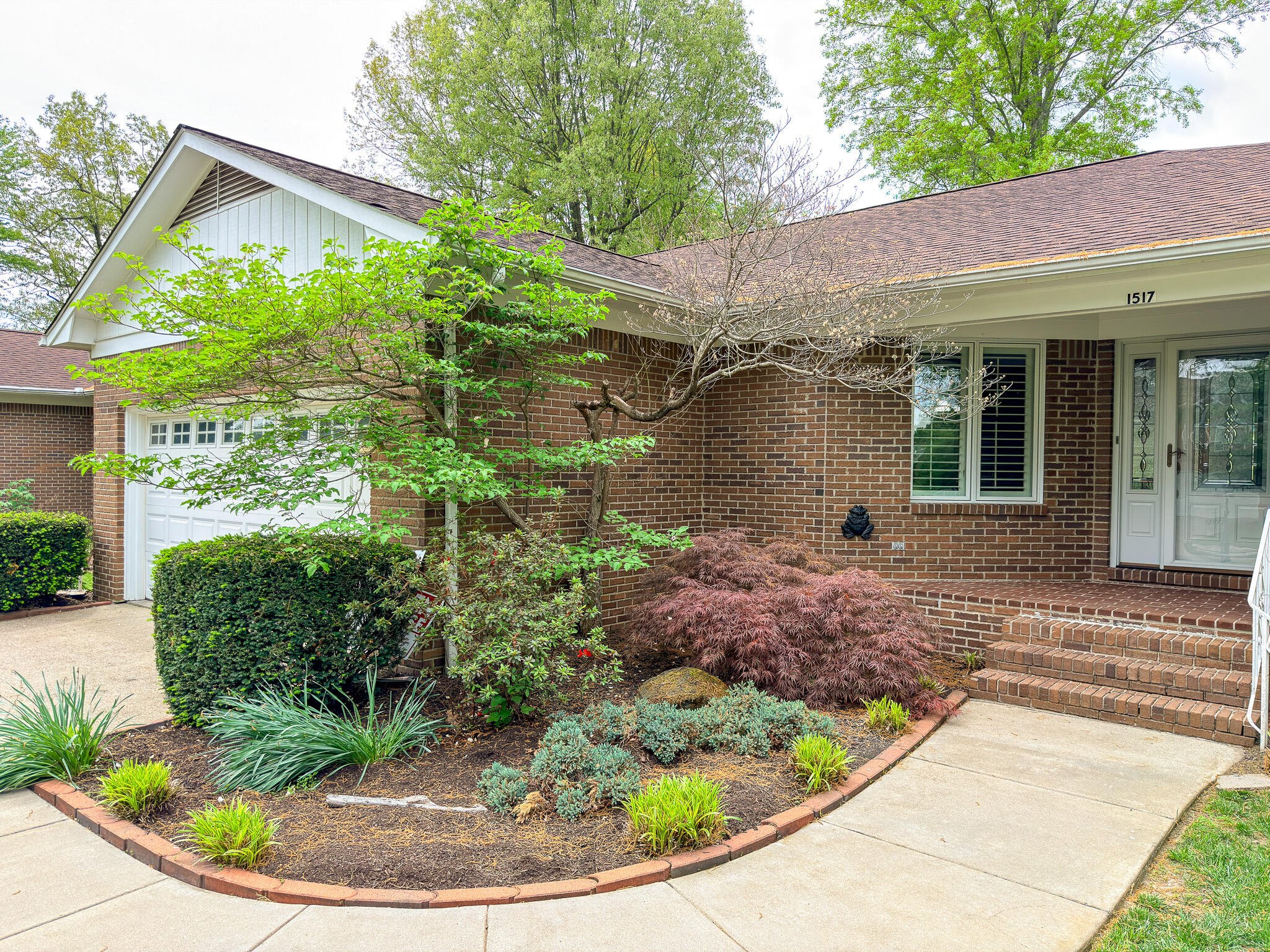 1517 Gleneagles Drive
