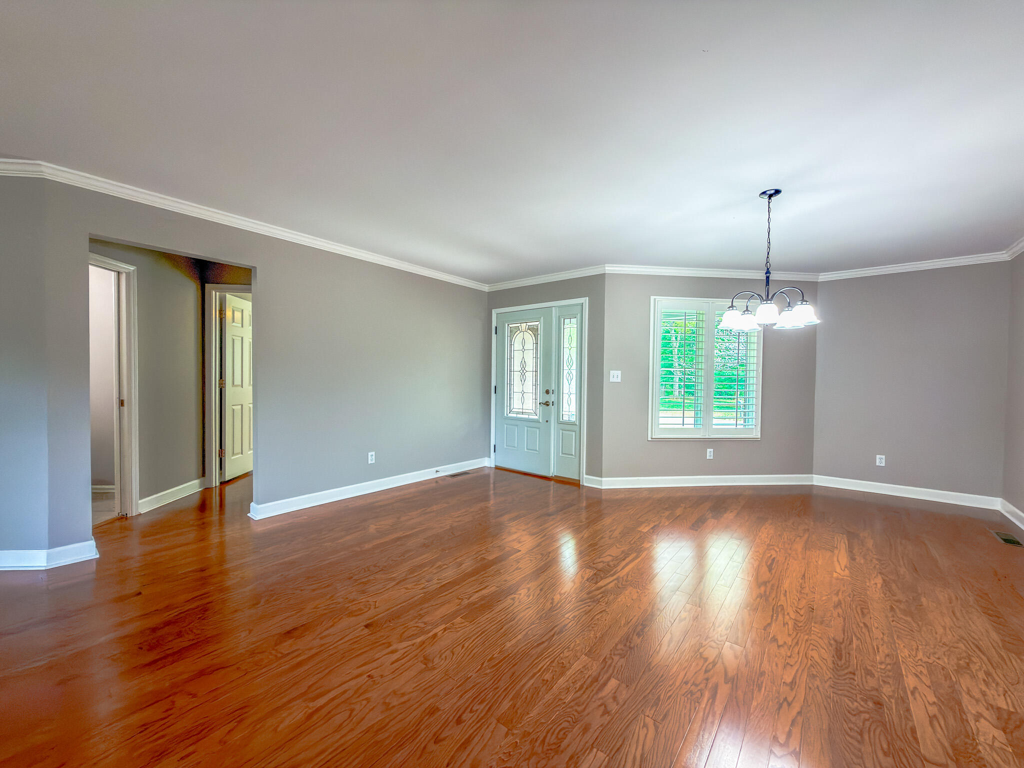 1517 Gleneagles Drive