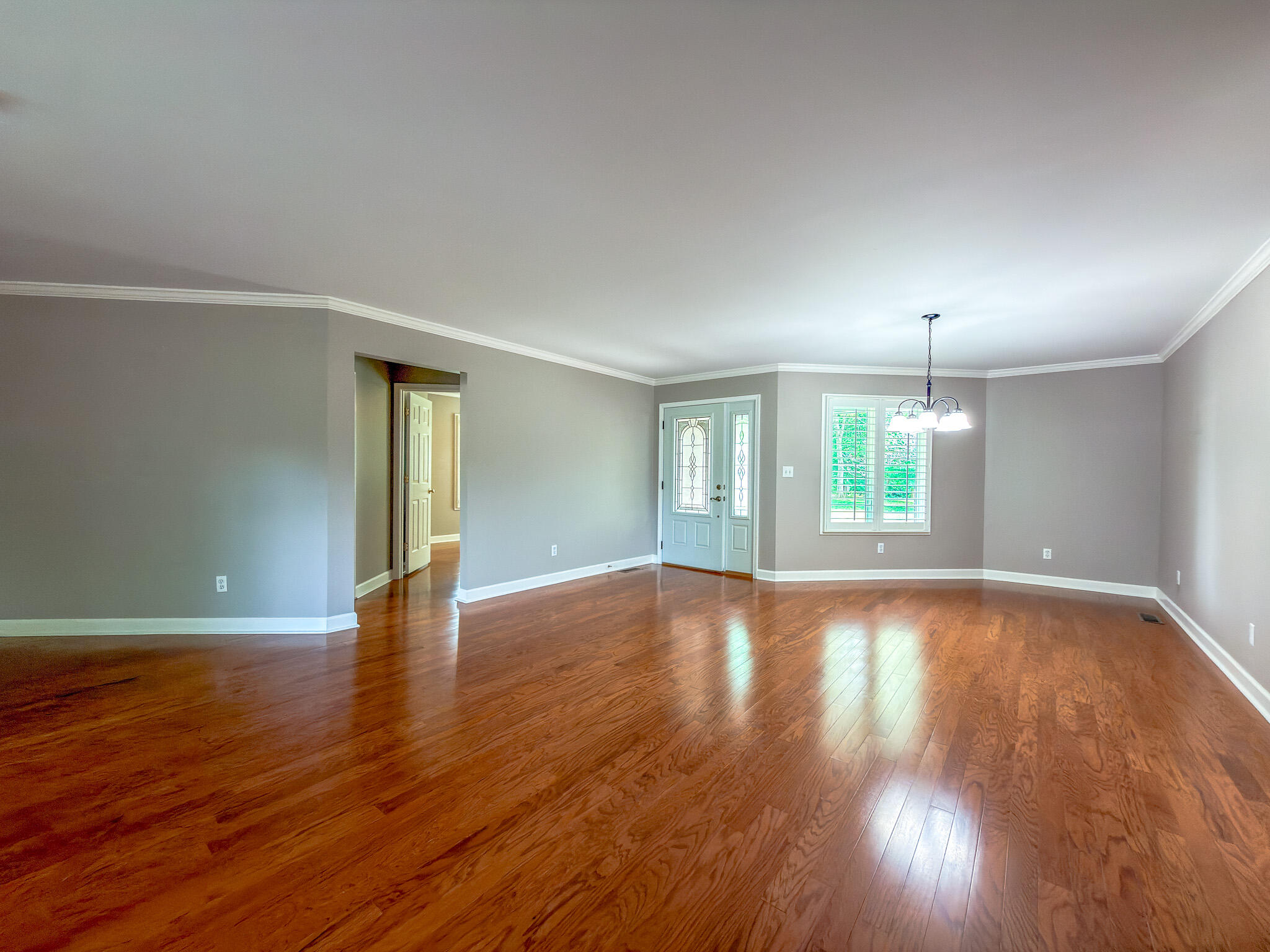 1517 Gleneagles Drive