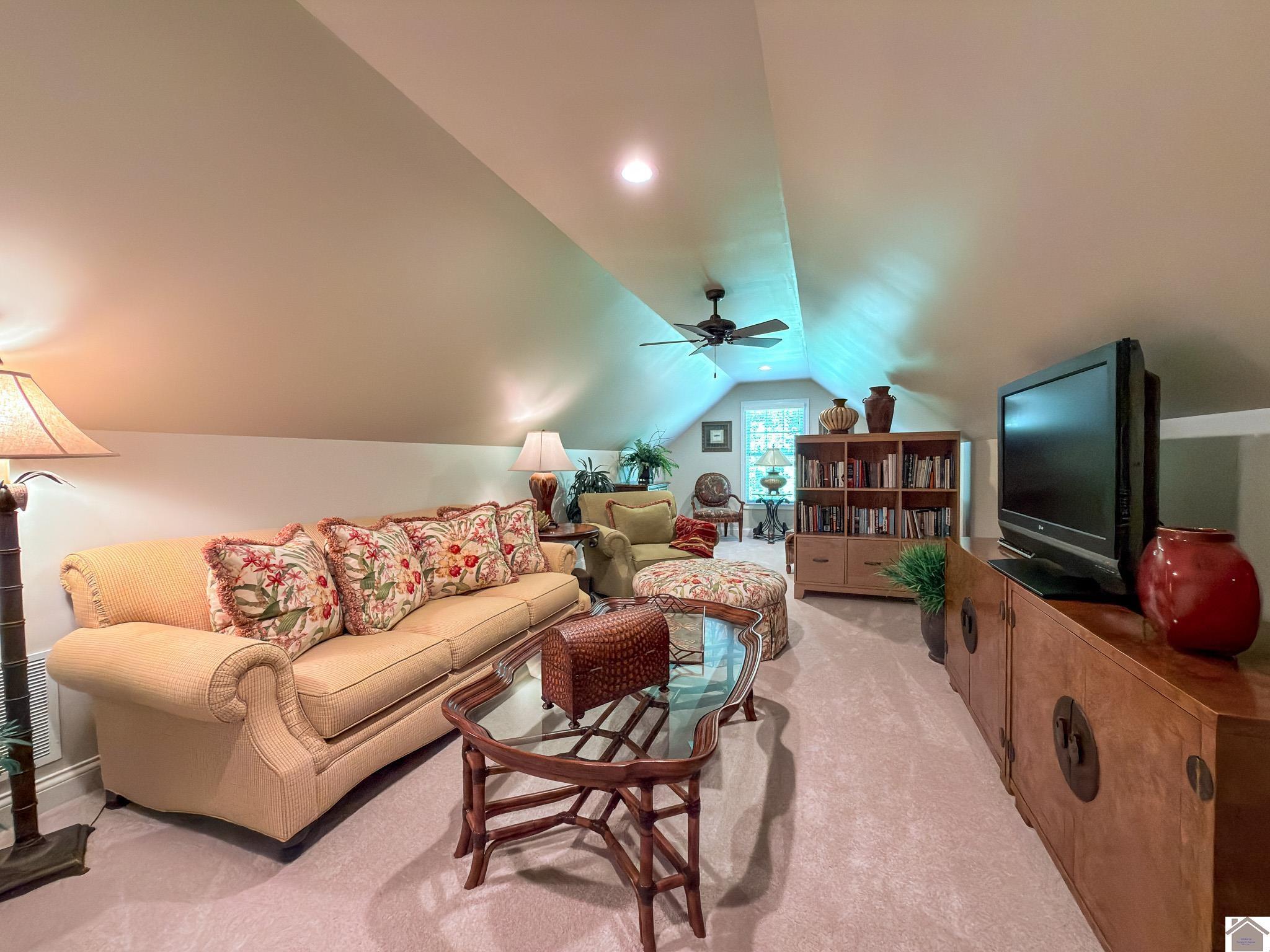 148 Pheasant Run