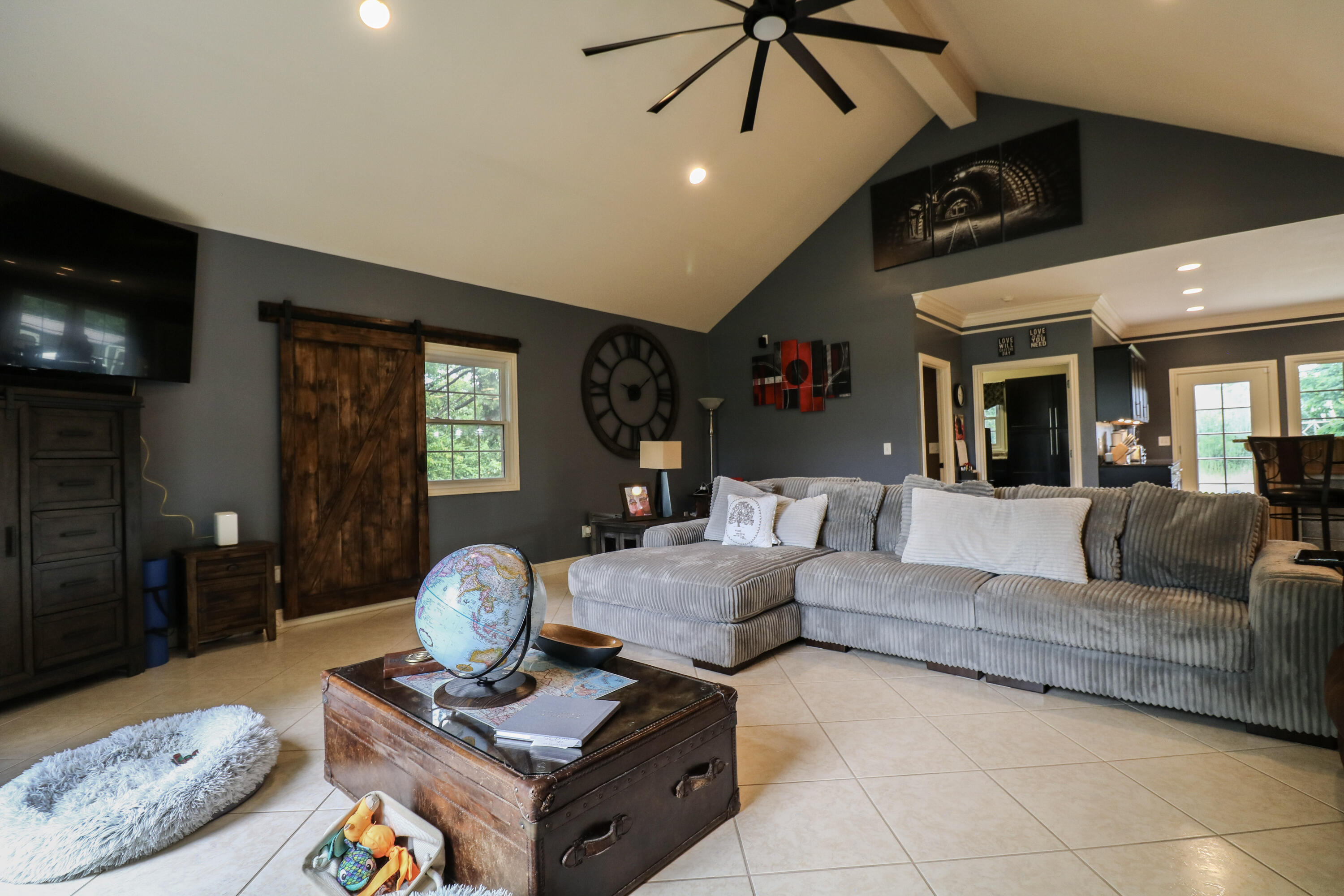 161 Lakeside Drive