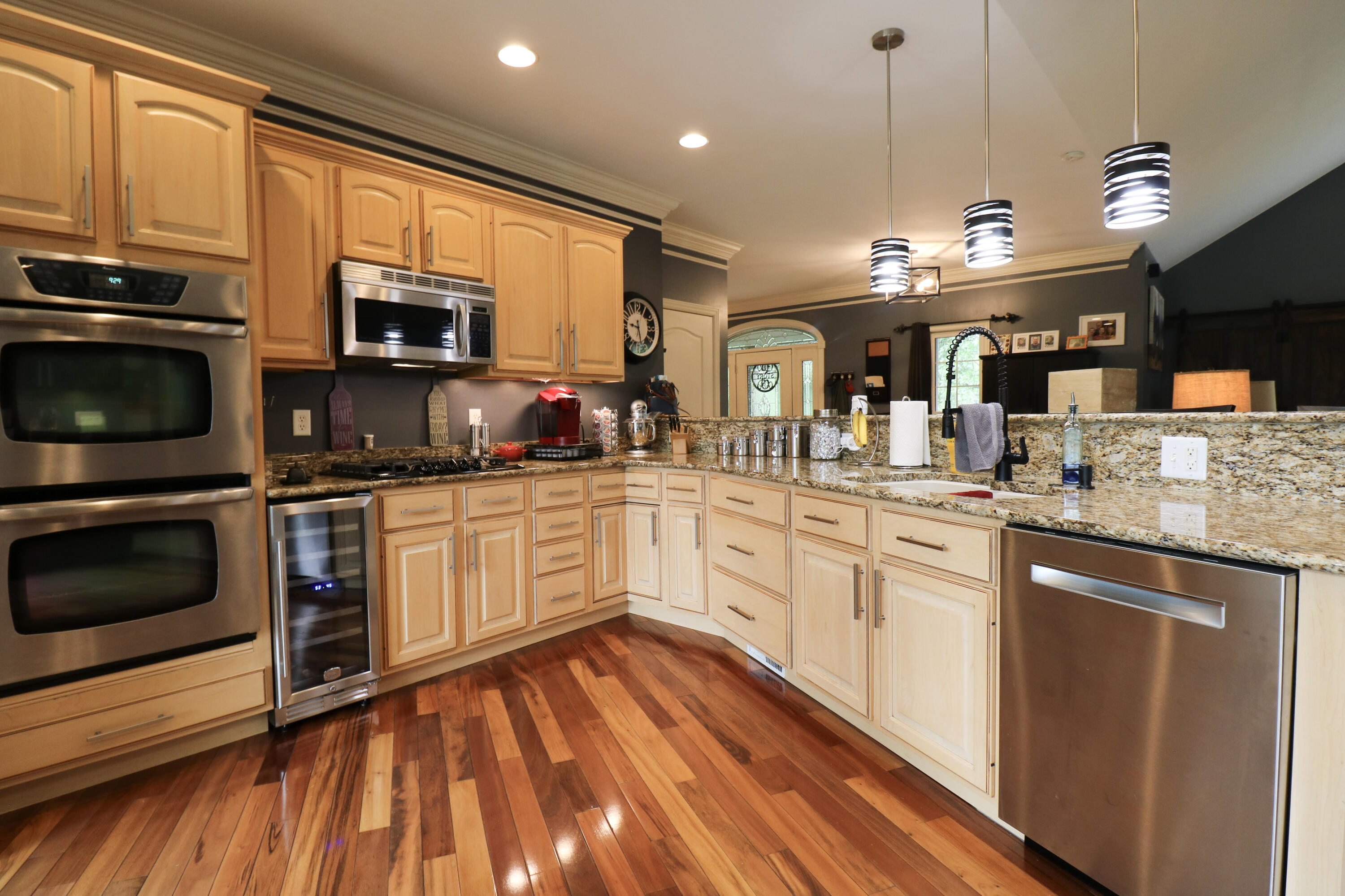 161 Lakeside Drive