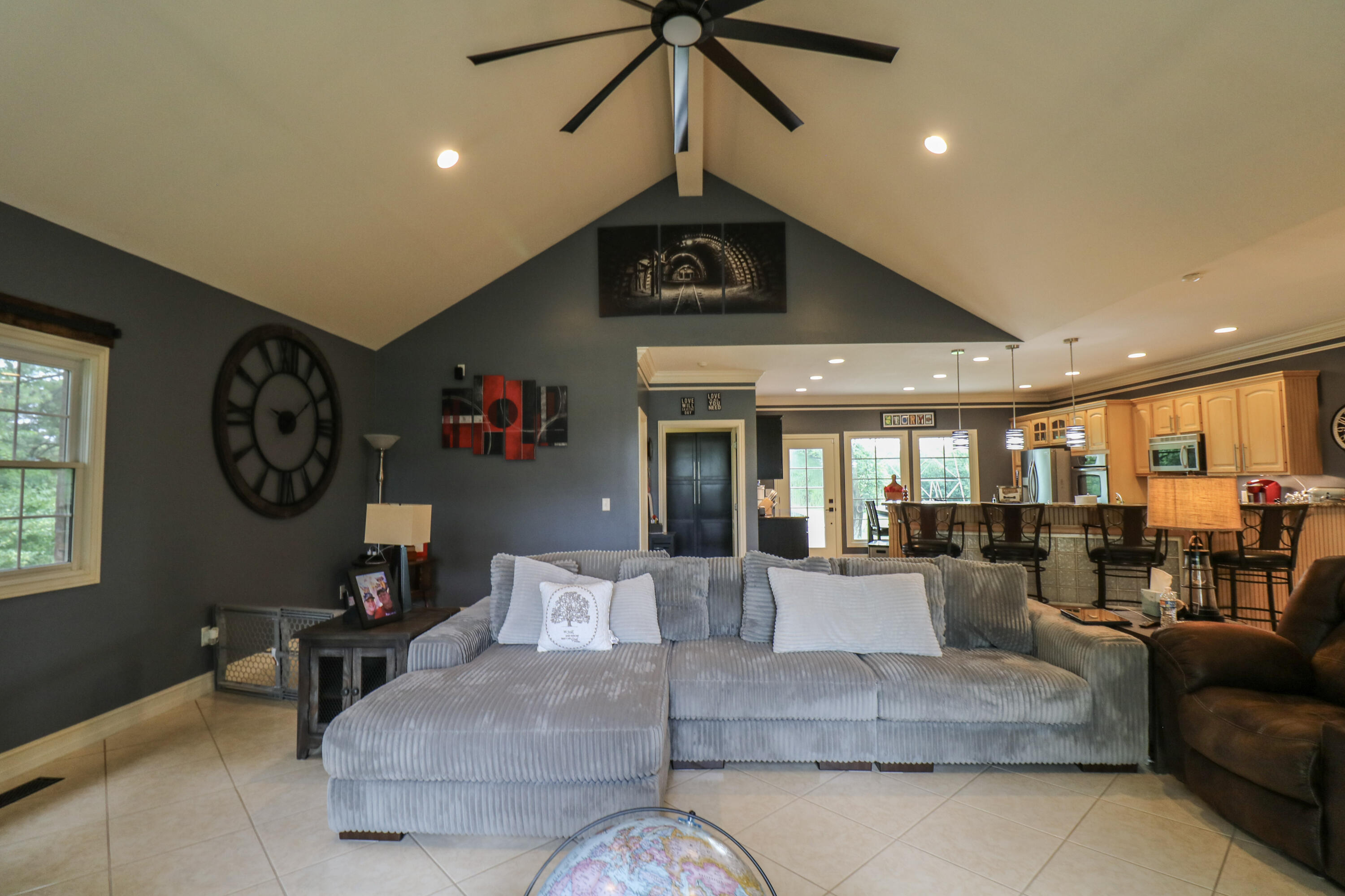 161 Lakeside Drive