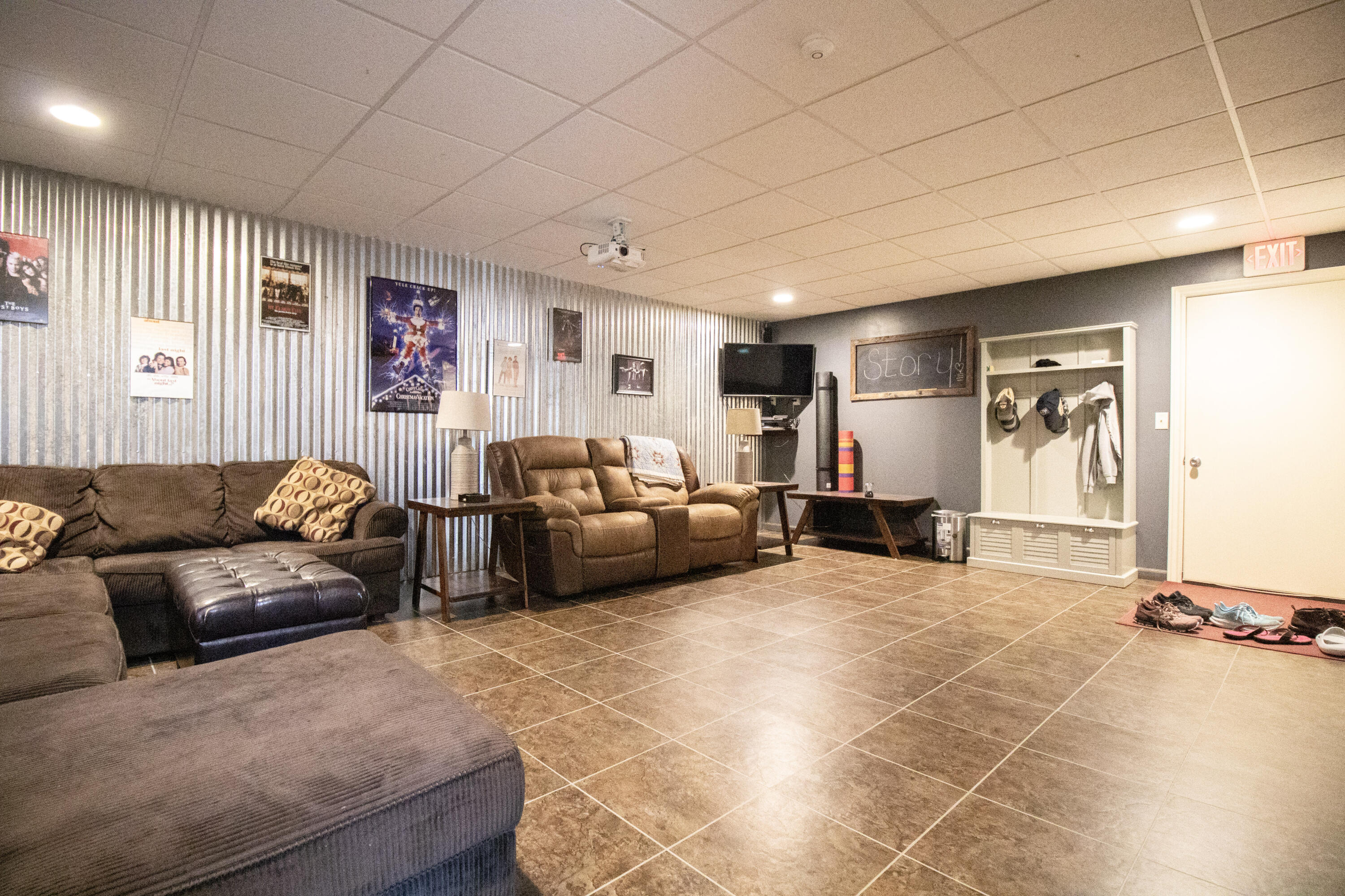 161 Lakeside Drive