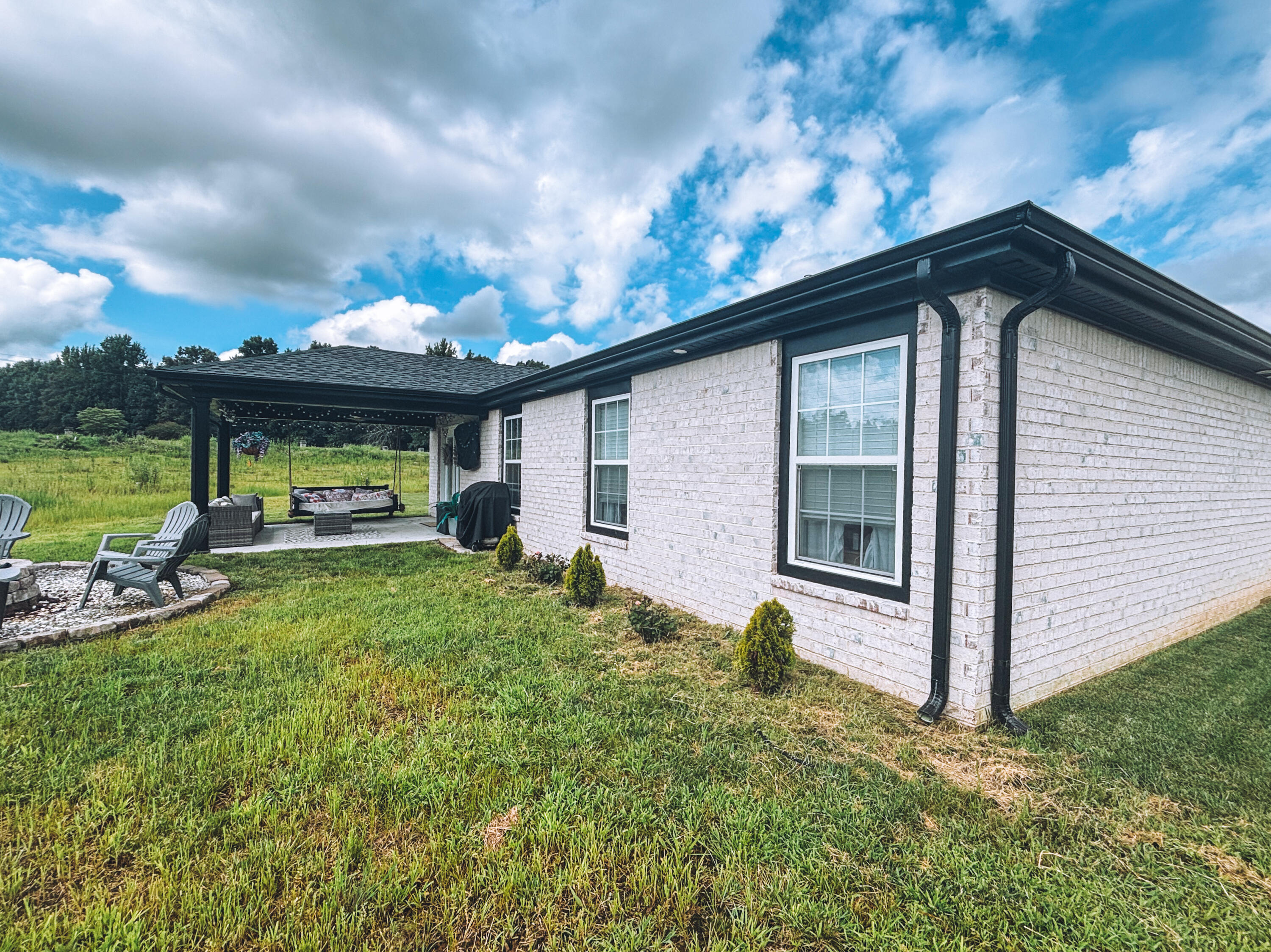 290 Clover Crescent