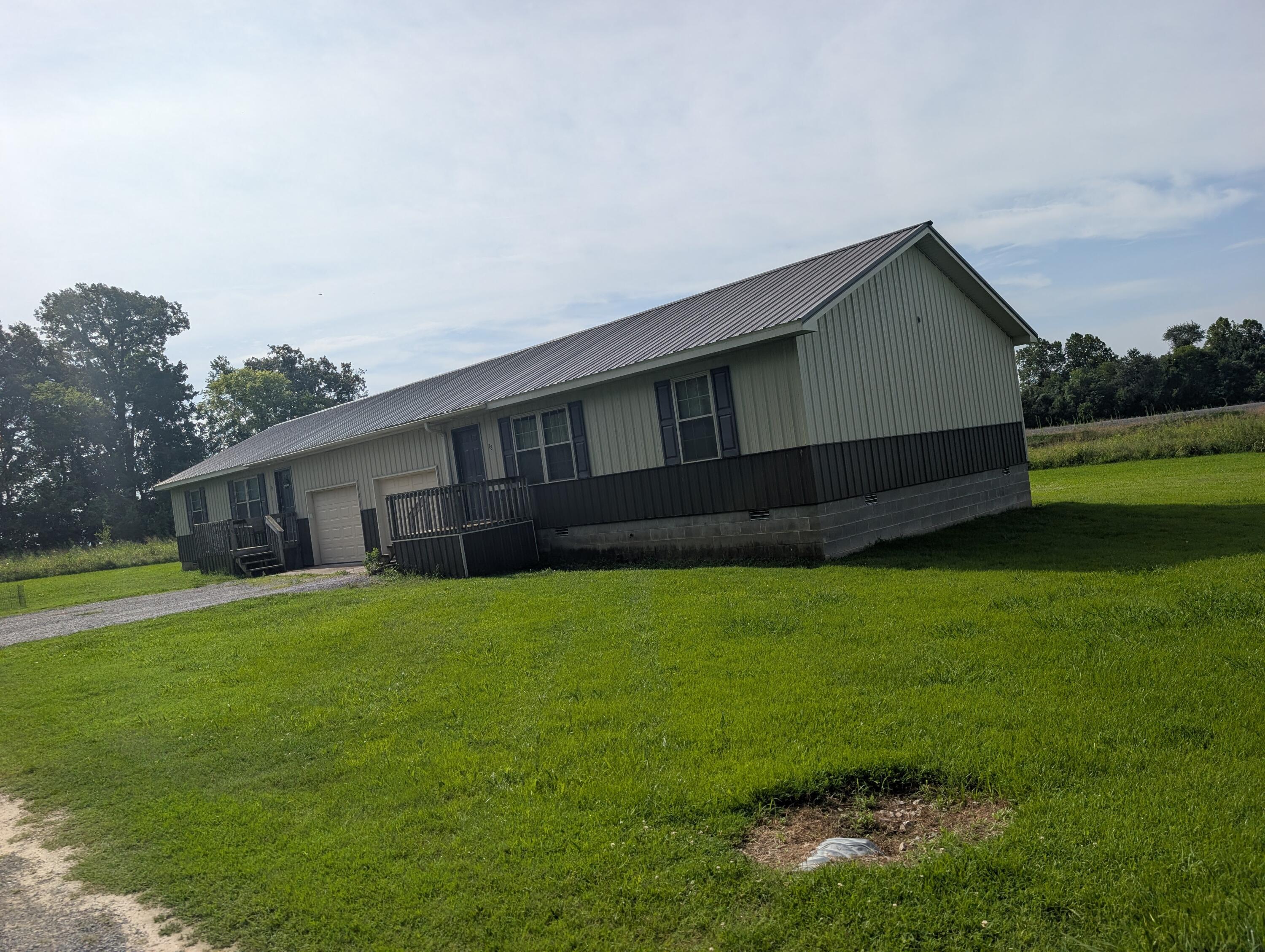34 Amy Lynn Rd