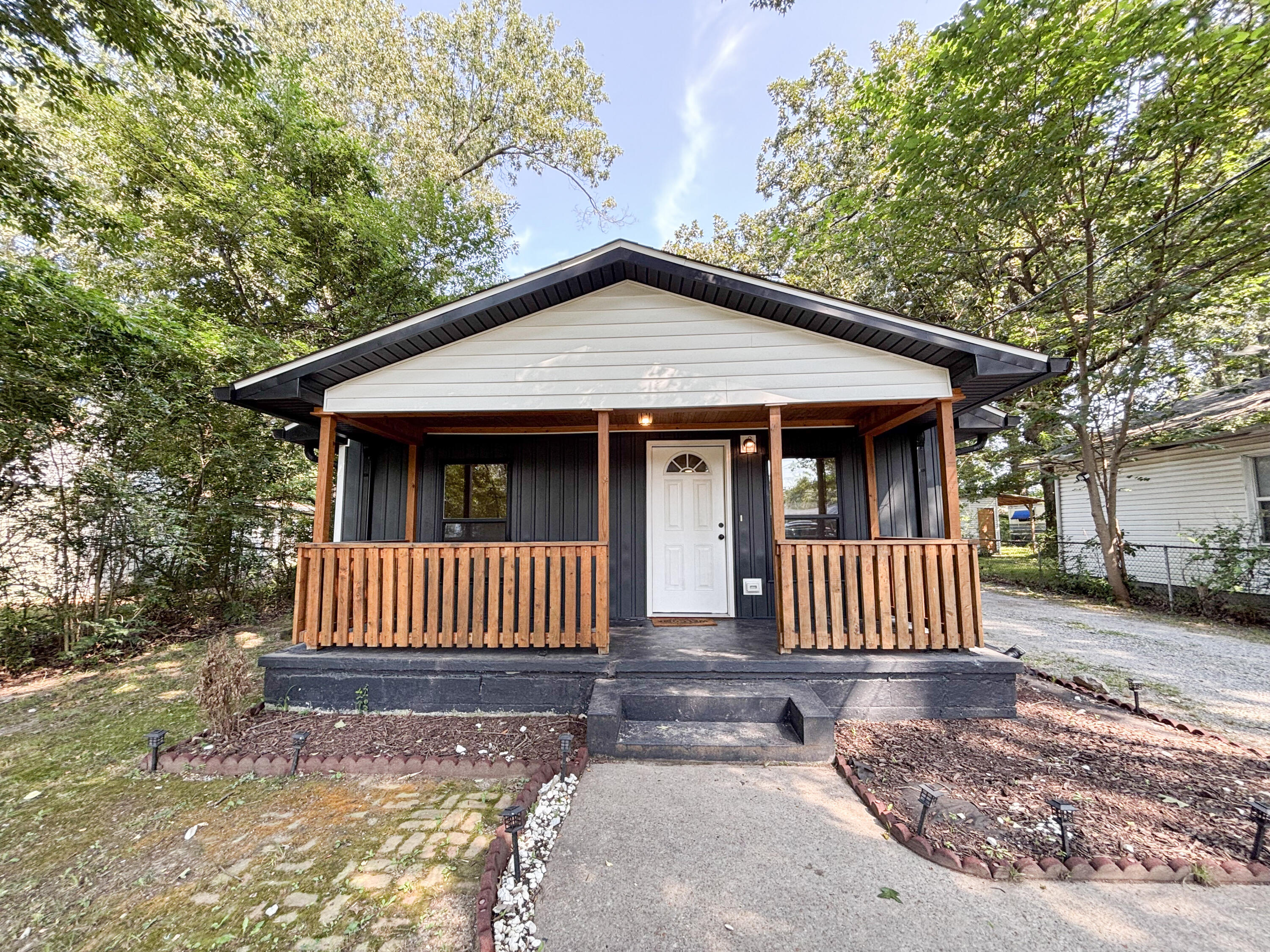 2523 Tennessee Street