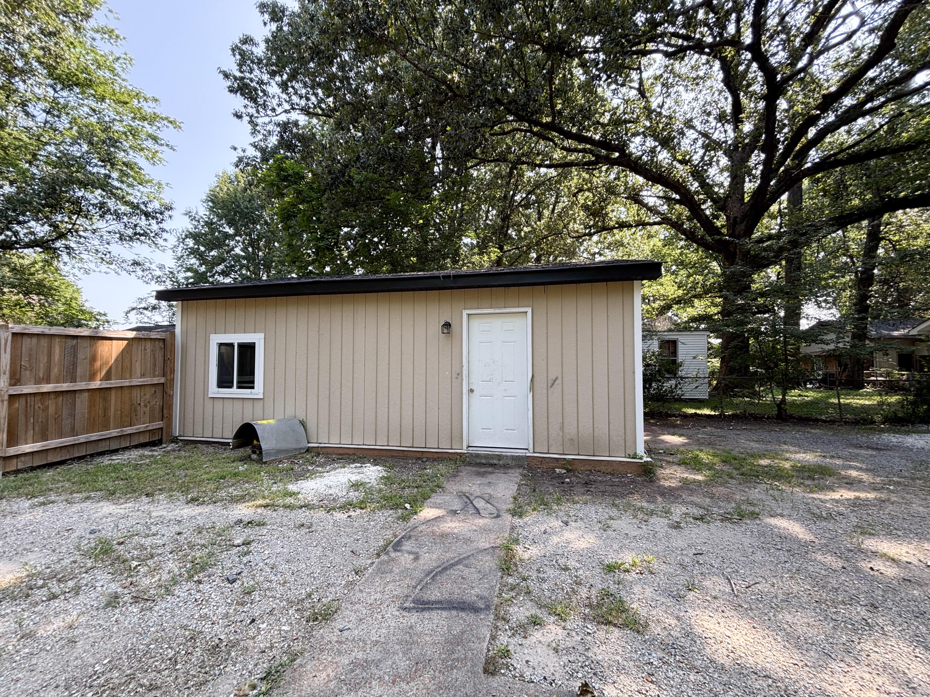 2523 Tennessee Street