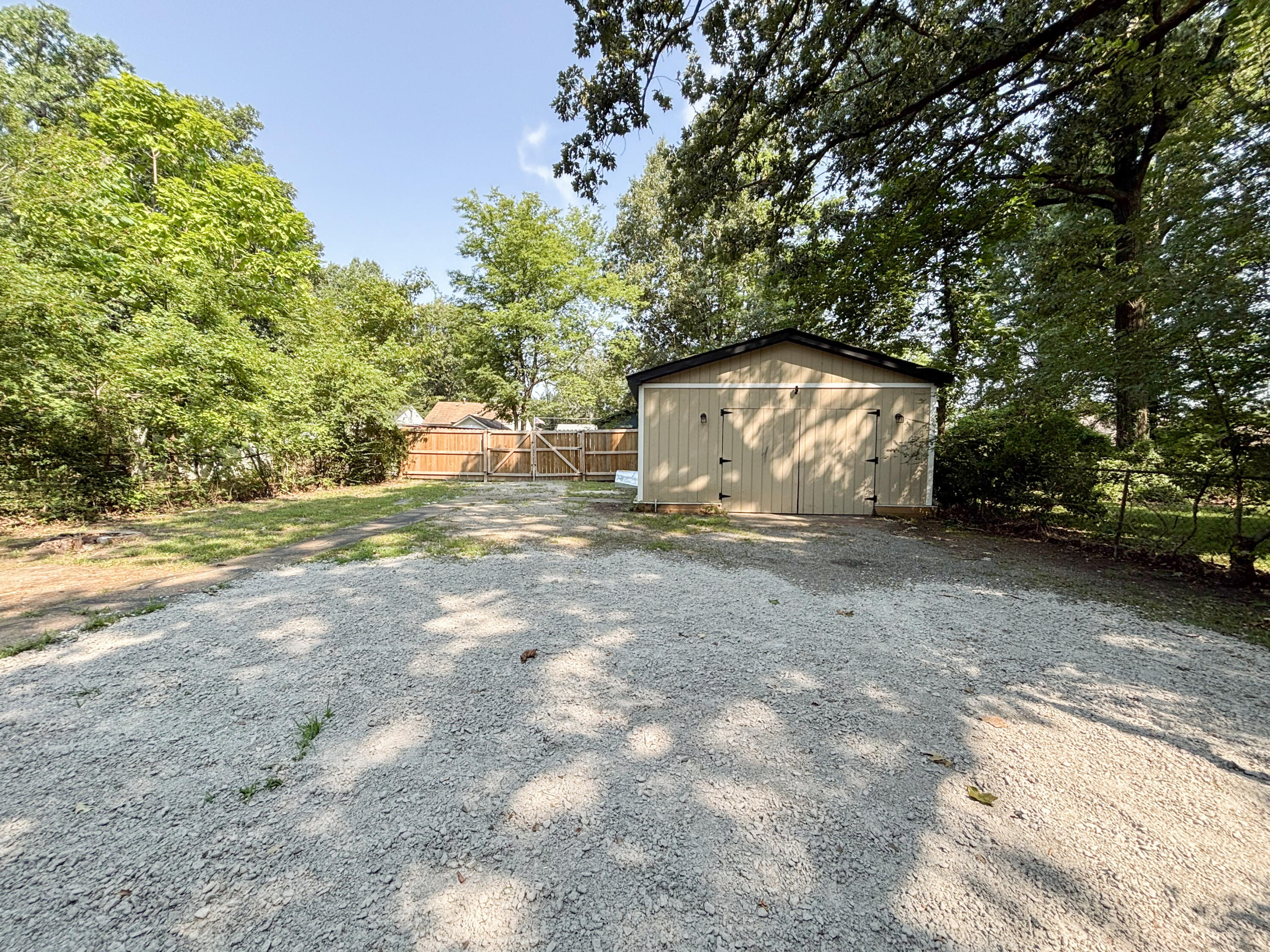 2523 Tennessee Street