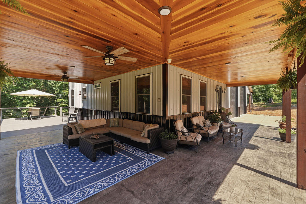 570 Bobcat Trail