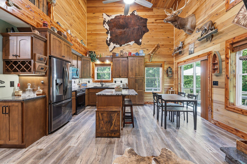 570 Bobcat Trail