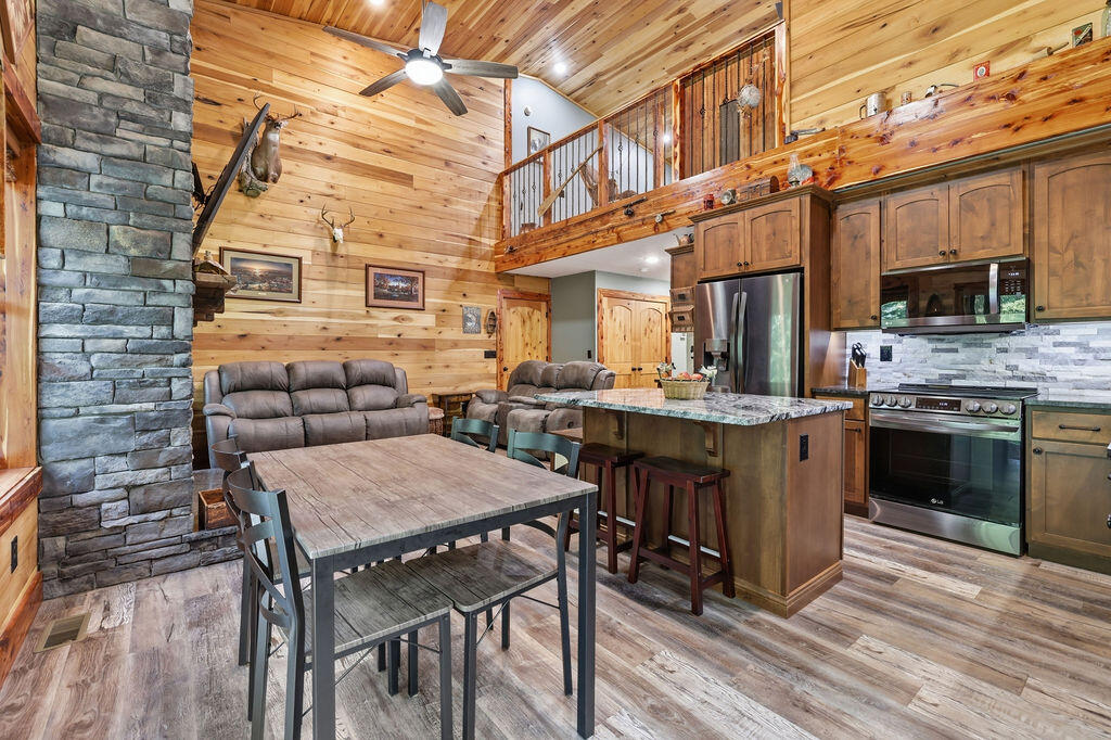 570 Bobcat Trail