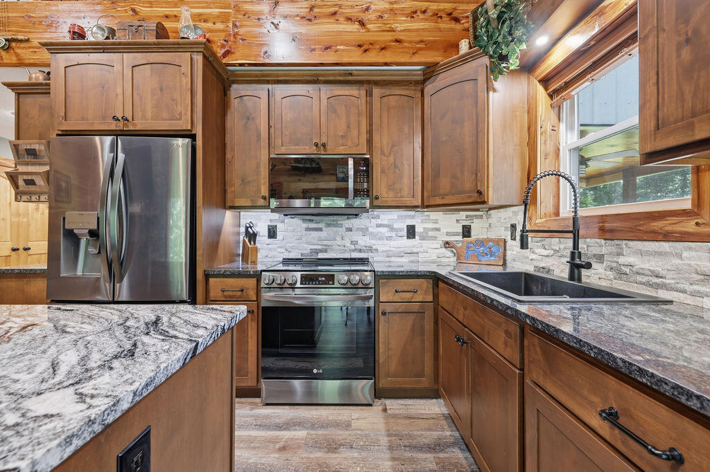570 Bobcat Trail