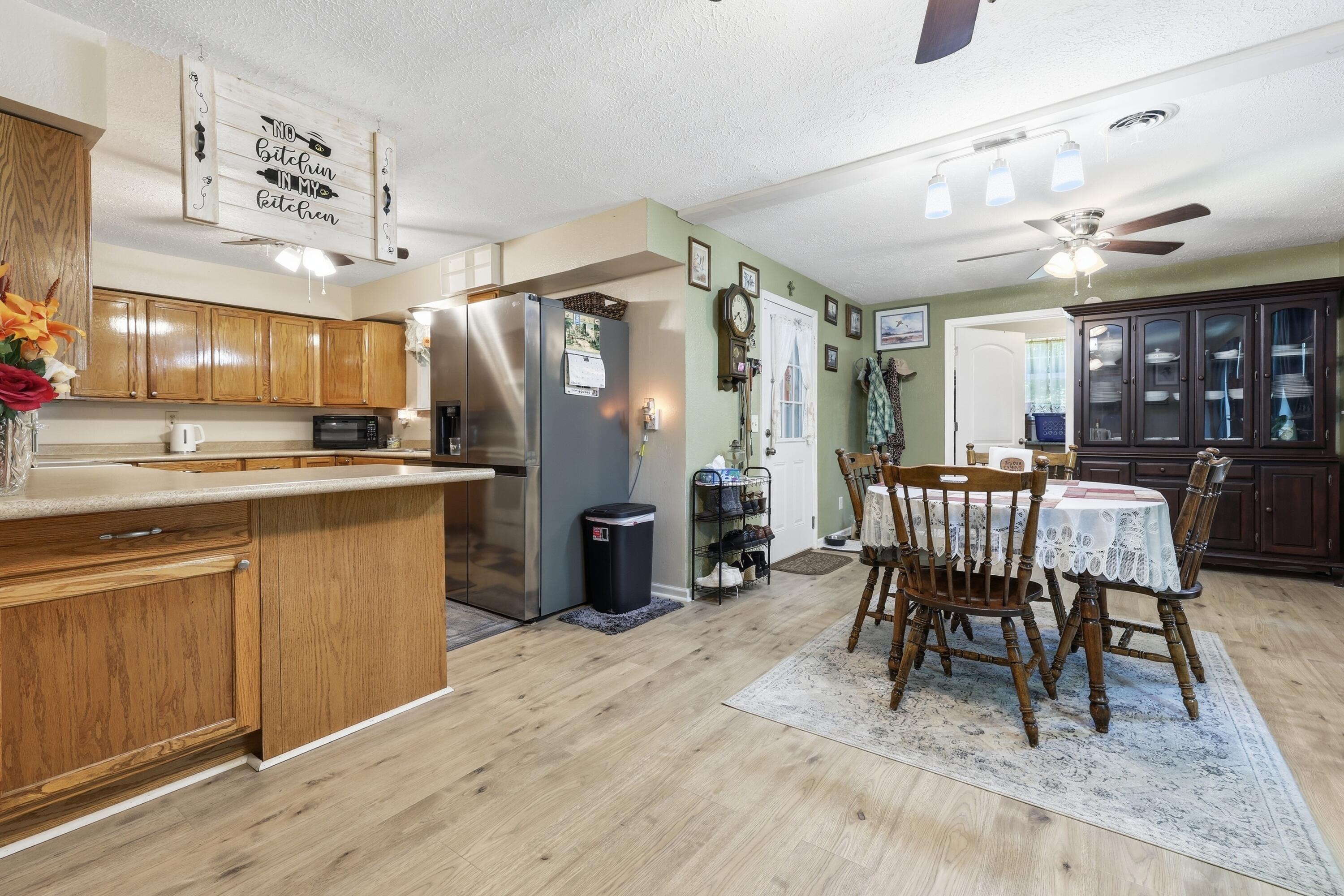 255 4th Street