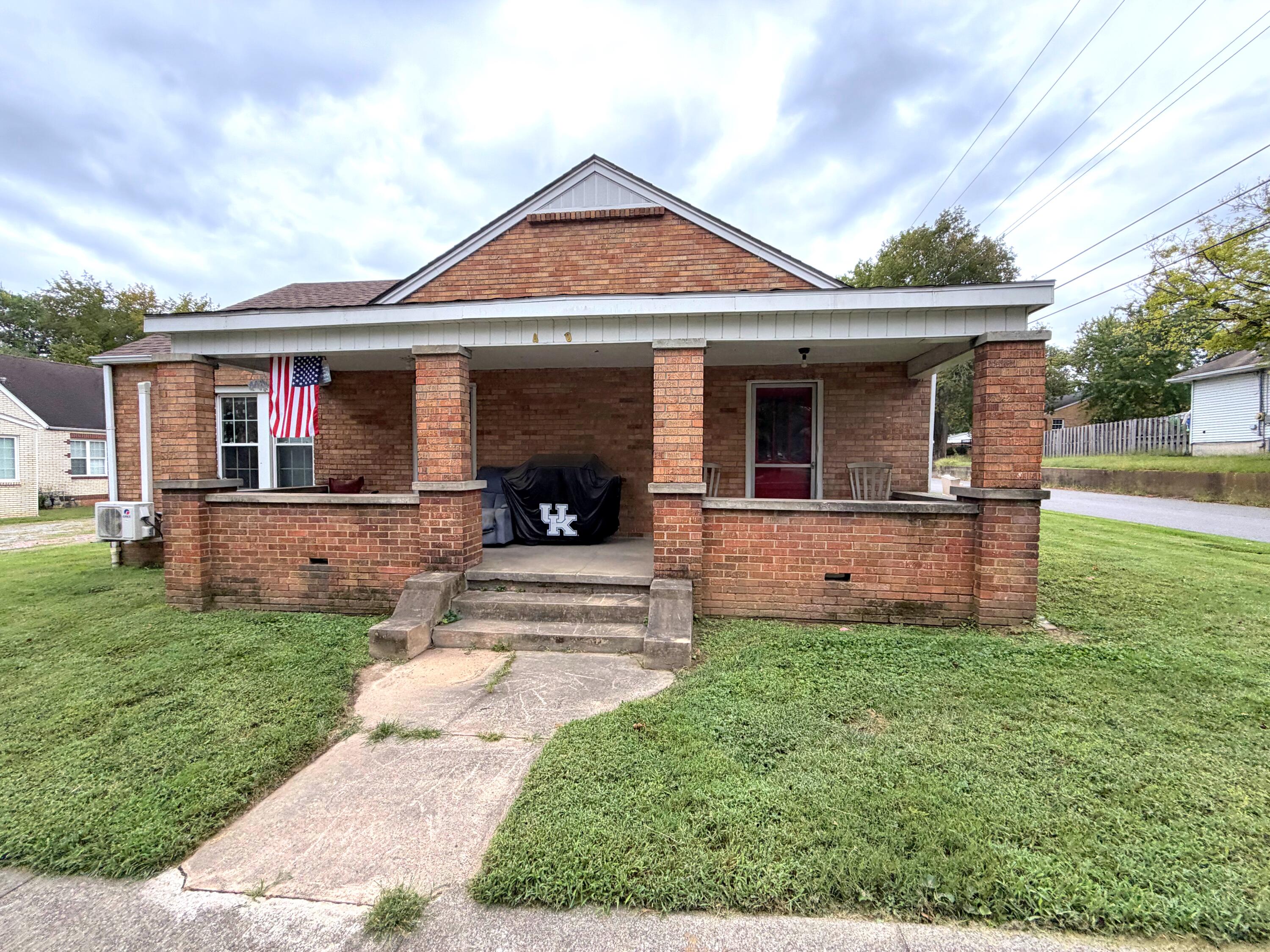 400 S 6th Street