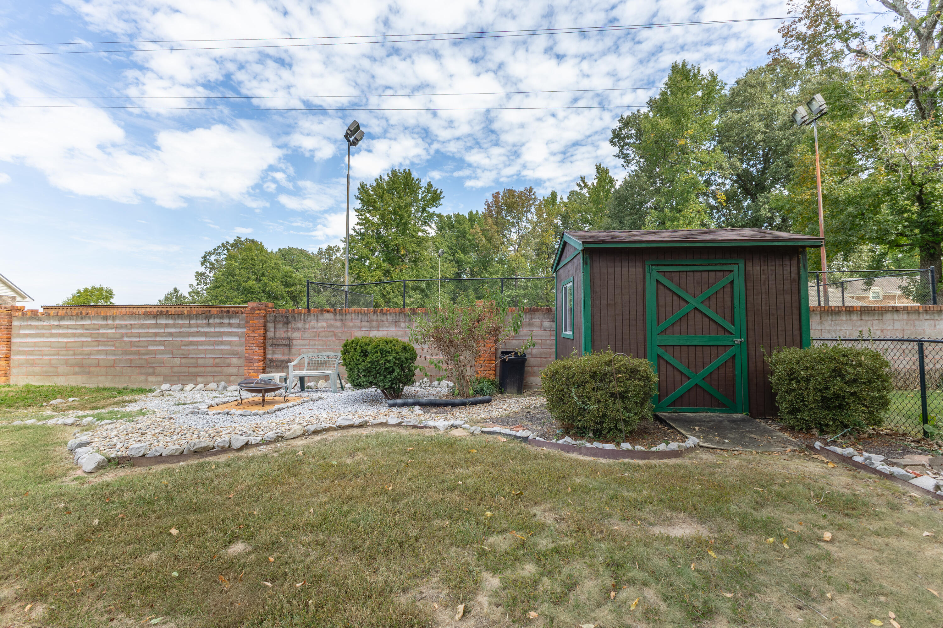 4435 Maywood Drive